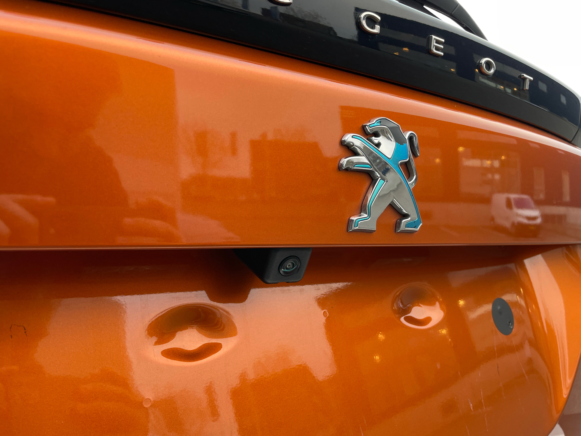 Billede af Peugeot e-2008 EL GT Premium 136HK 5d Aut.