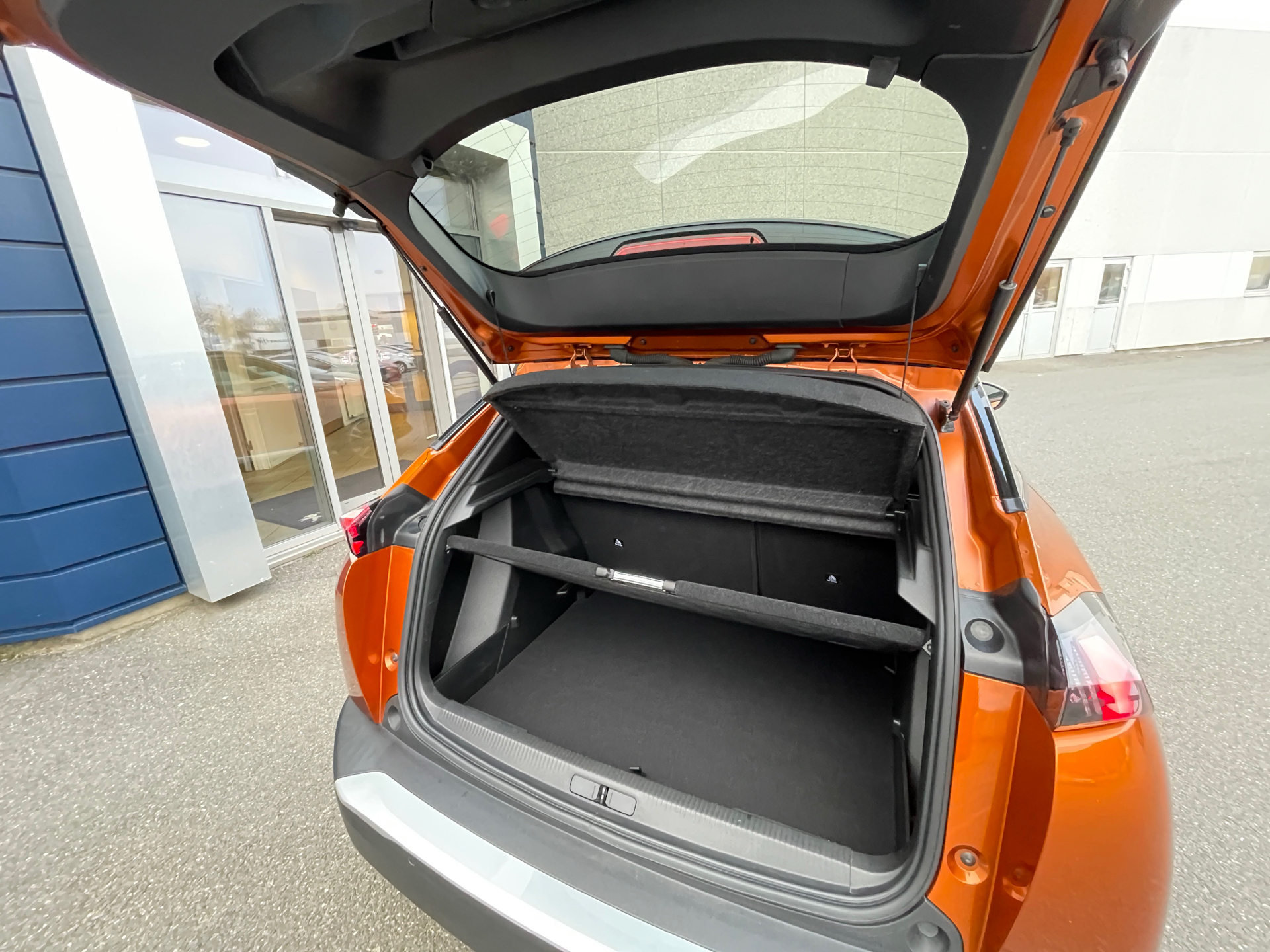 Billede af Peugeot e-2008 EL GT Premium 136HK 5d Aut.