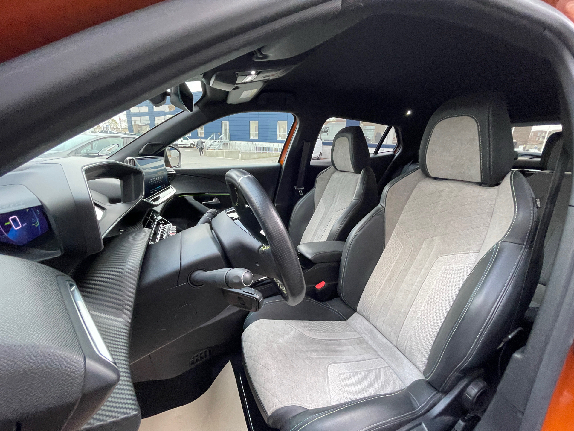 Billede af Peugeot e-2008 EL GT Premium 136HK 5d Aut.