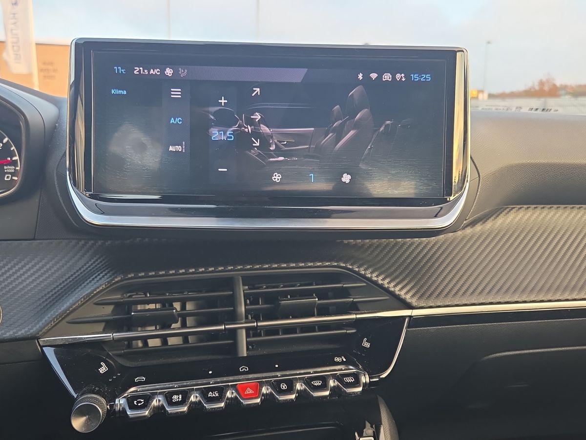 Billede af Peugeot 2008 1,2 PureTech Black Limited 100HK 5d 6g