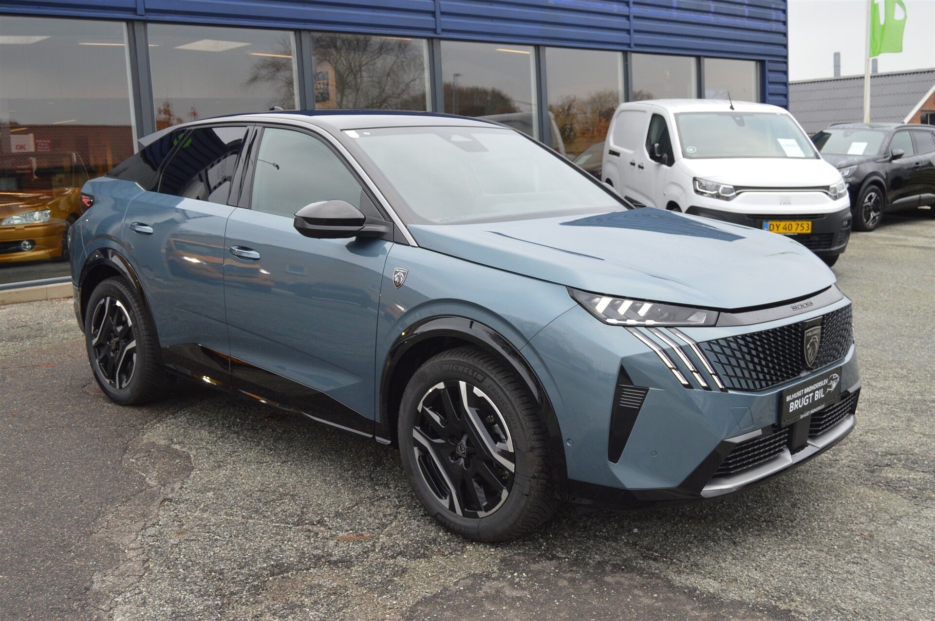 Billede af Peugeot e-3008 EL GT Pack 210HK 5d Aut.