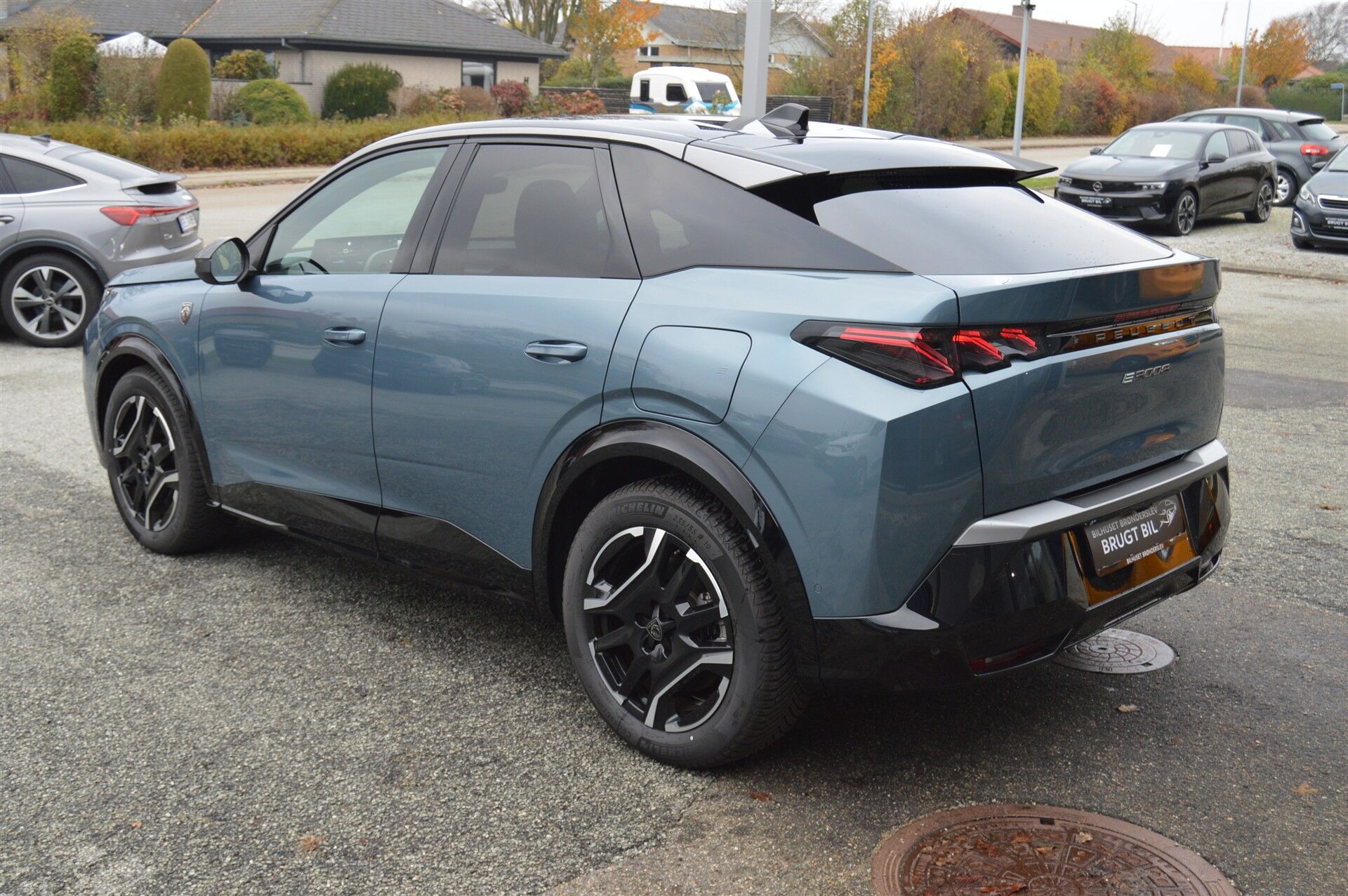 Billede af Peugeot e-3008 EL GT Pack 210HK 5d Aut.