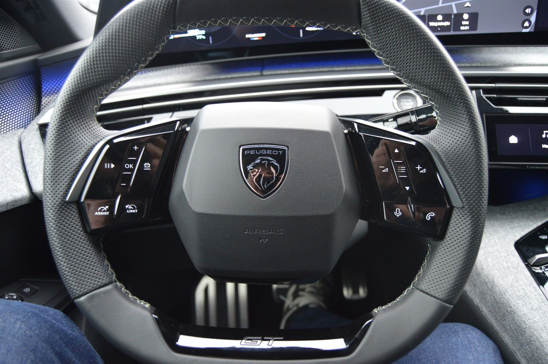 Billede af Peugeot e-3008 EL GT Pack 210HK 5d Aut.