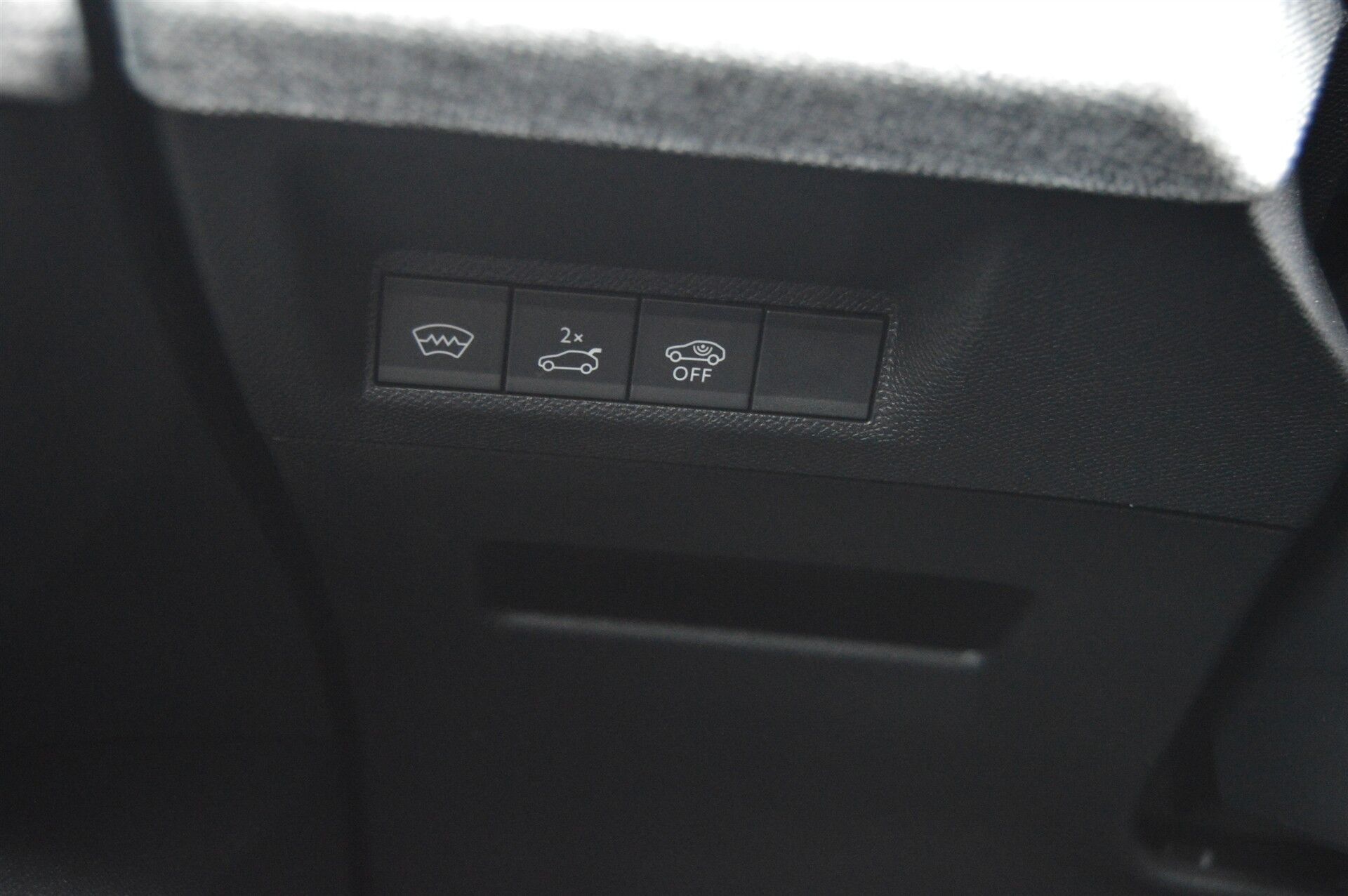 Billede af Peugeot e-3008 EL GT Pack 210HK 5d Aut.