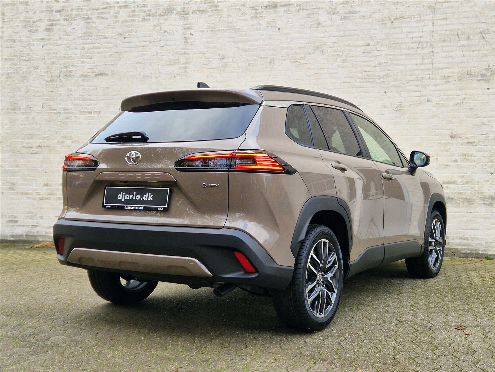 Billede af Toyota Corolla Cross 2.0 hybrid (180 hk) SUV aut. gear Style