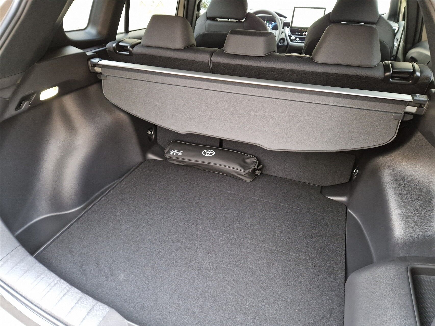 Billede af Toyota Corolla Cross 2.0 hybrid (180 hk) SUV aut. gear Style