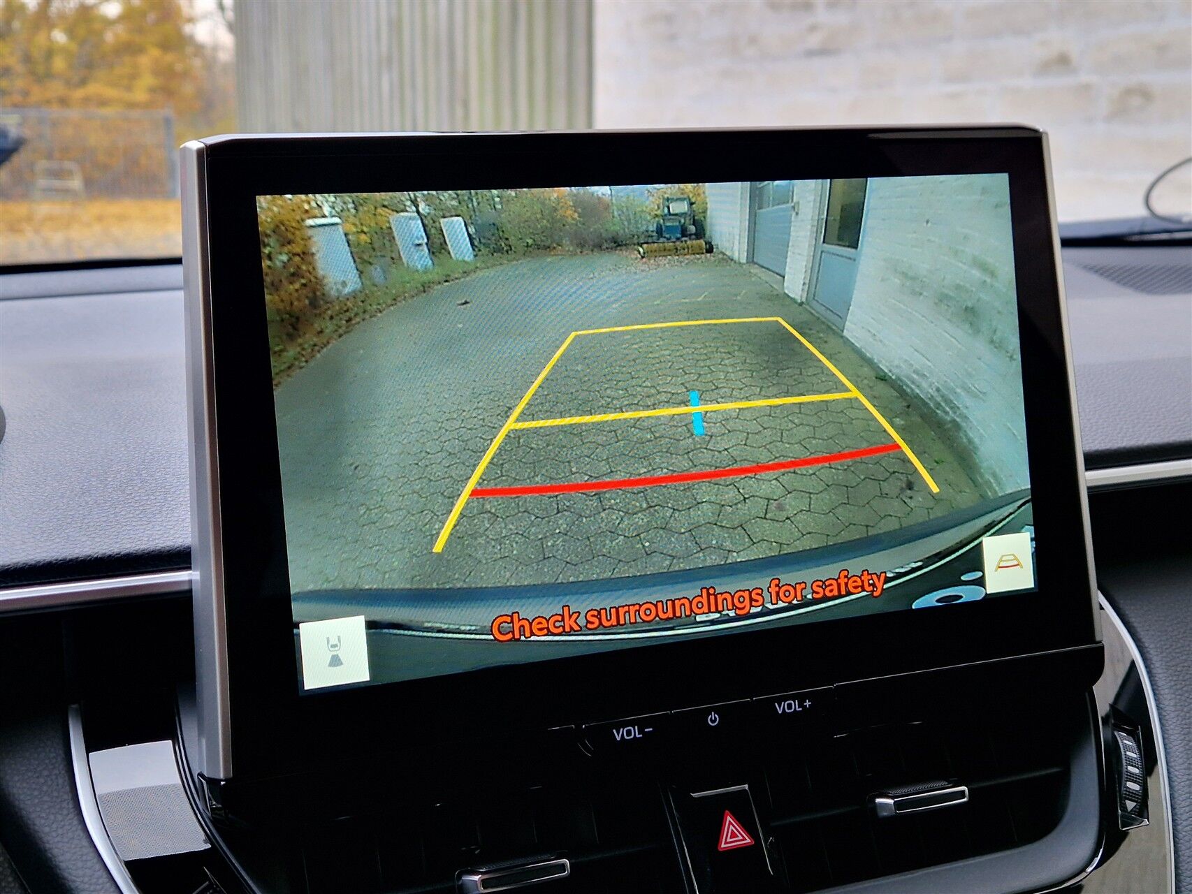 Billede af Toyota Corolla Cross 2.0 hybrid (180 hk) SUV aut. gear Style