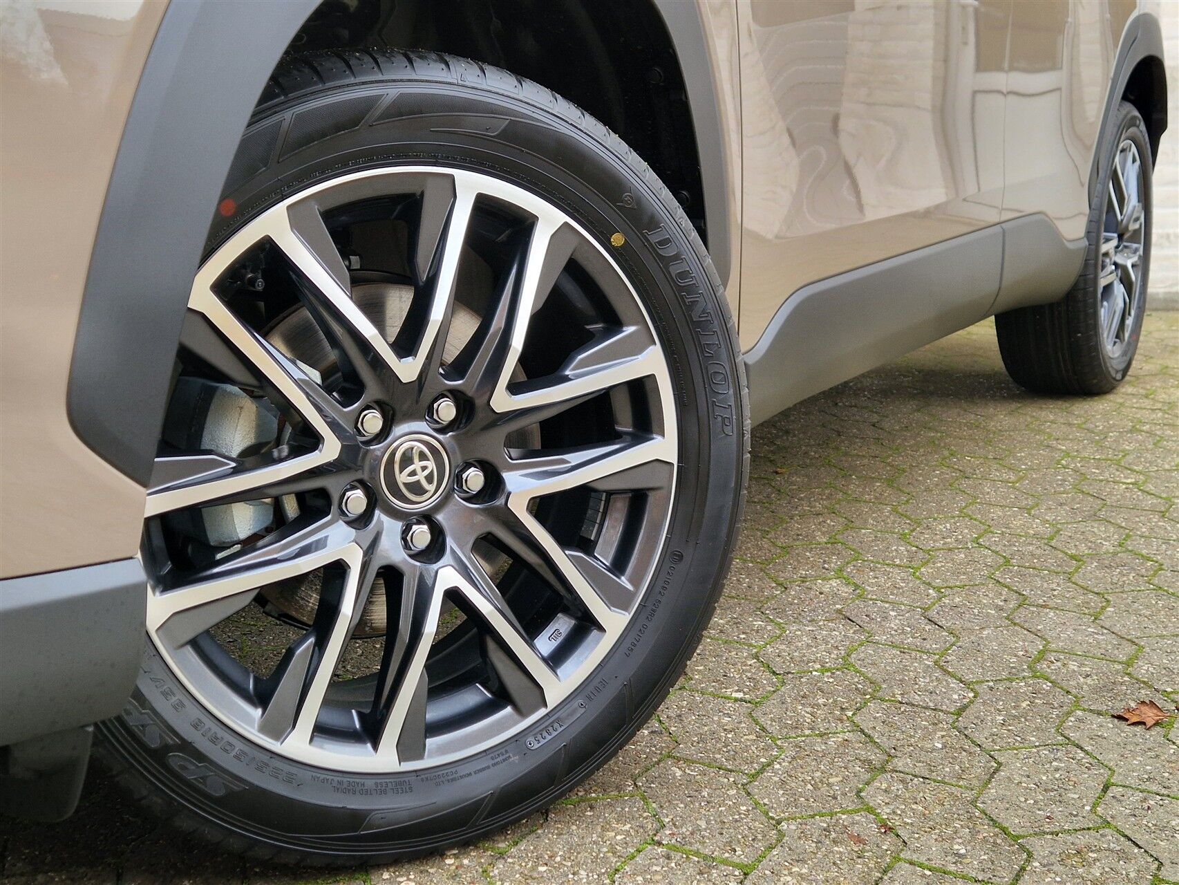 Billede af Toyota Corolla Cross 2.0 hybrid (180 hk) SUV aut. gear Style