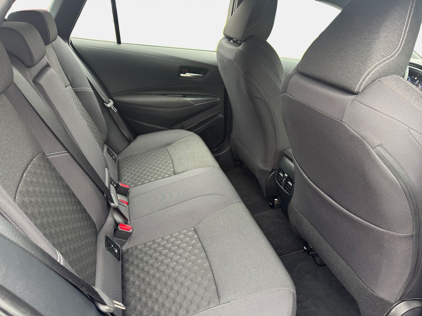 Billede af Toyota Corolla 1.8 hybrid (140 hk) Touring Sports aut. gear Active Comfort Plus