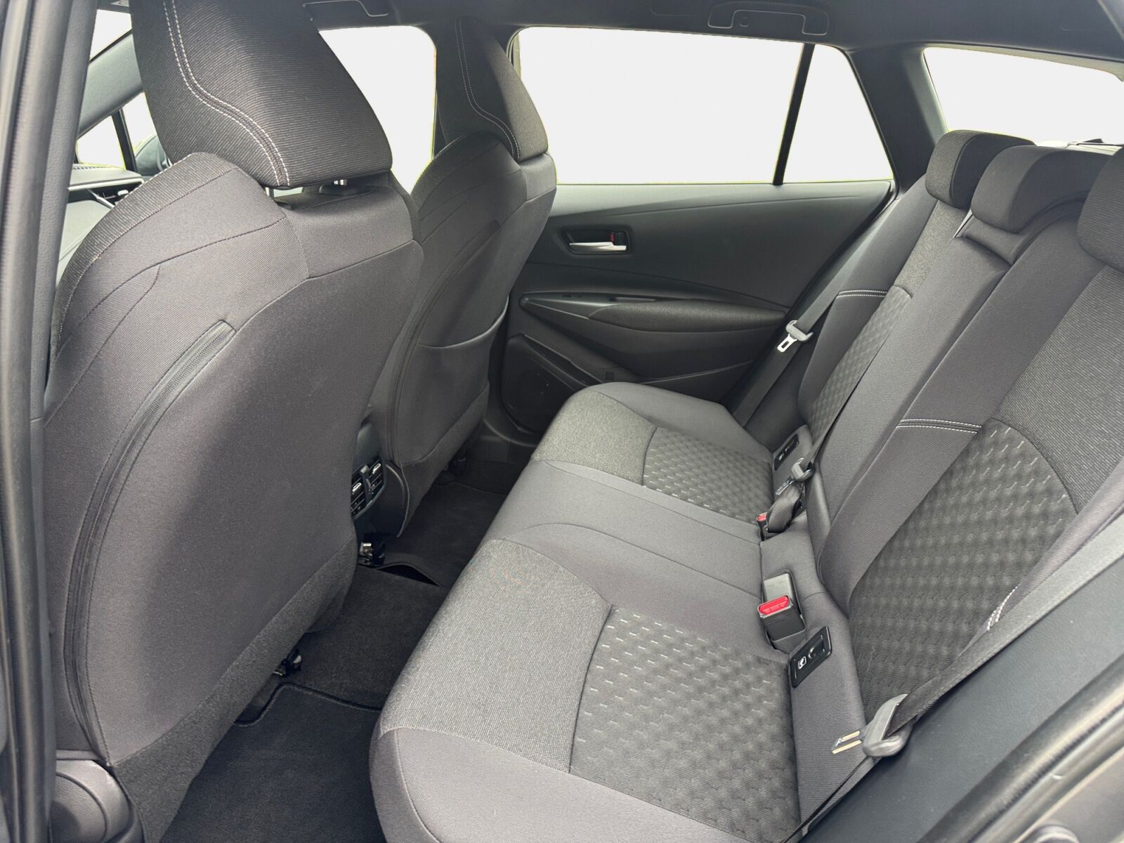 Billede af Toyota Corolla 1.8 hybrid (140 hk) Touring Sports aut. gear Active Comfort Plus