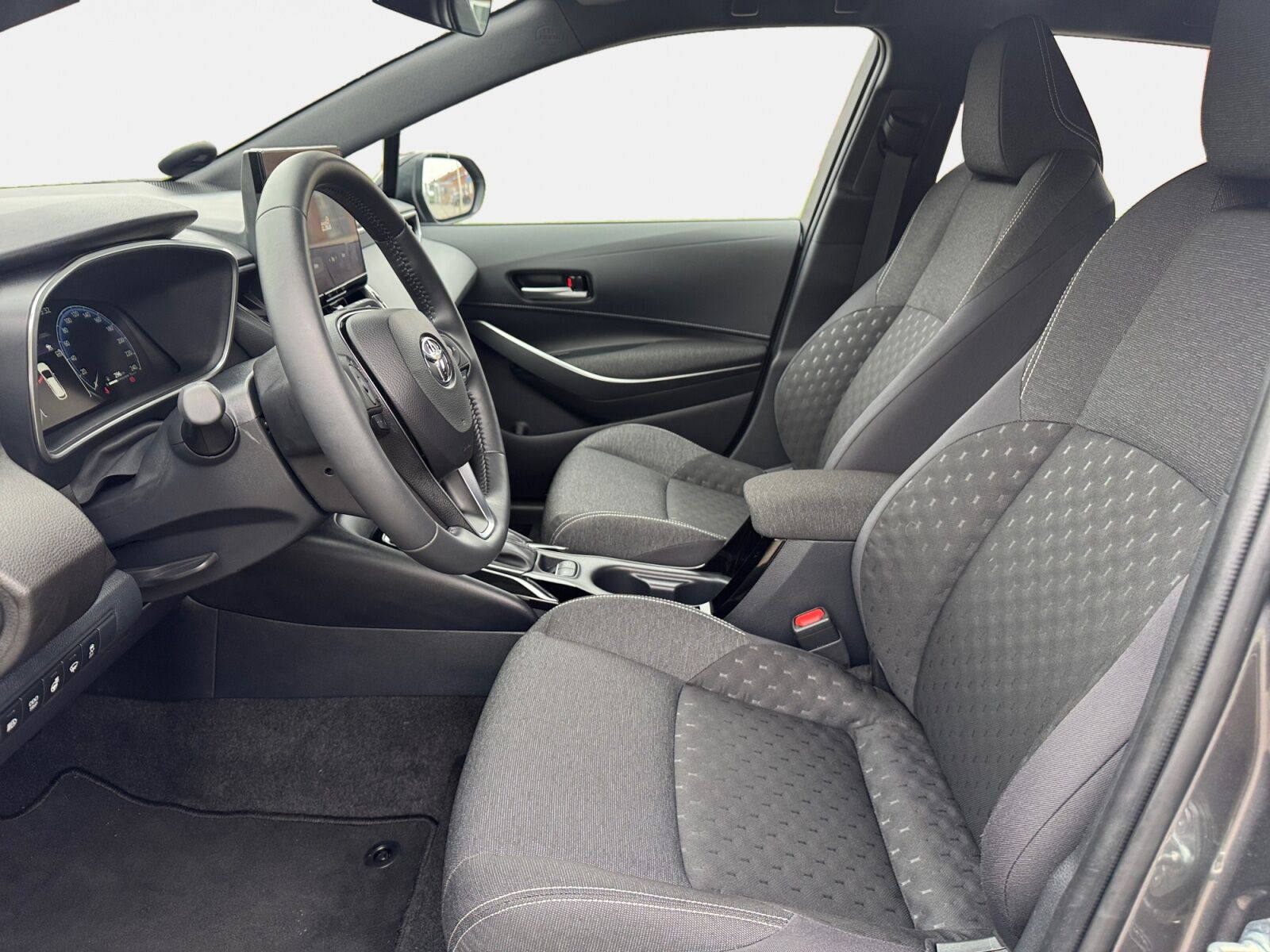 Billede af Toyota Corolla 1.8 hybrid (140 hk) Touring Sports aut. gear Active Comfort Plus