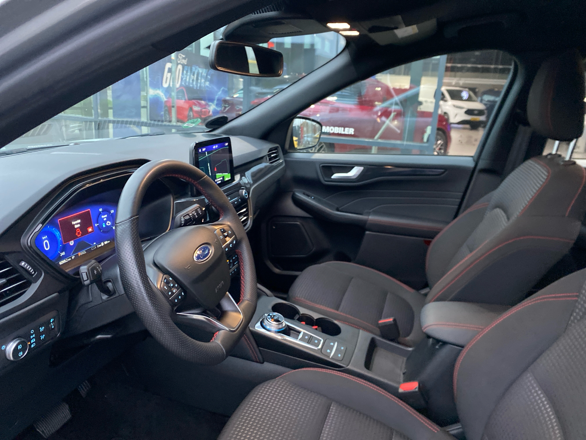 Billede af Ford Kuga 2,5 Plugin-hybrid ST-Line CVT 225HK 5d Trinl. Gear