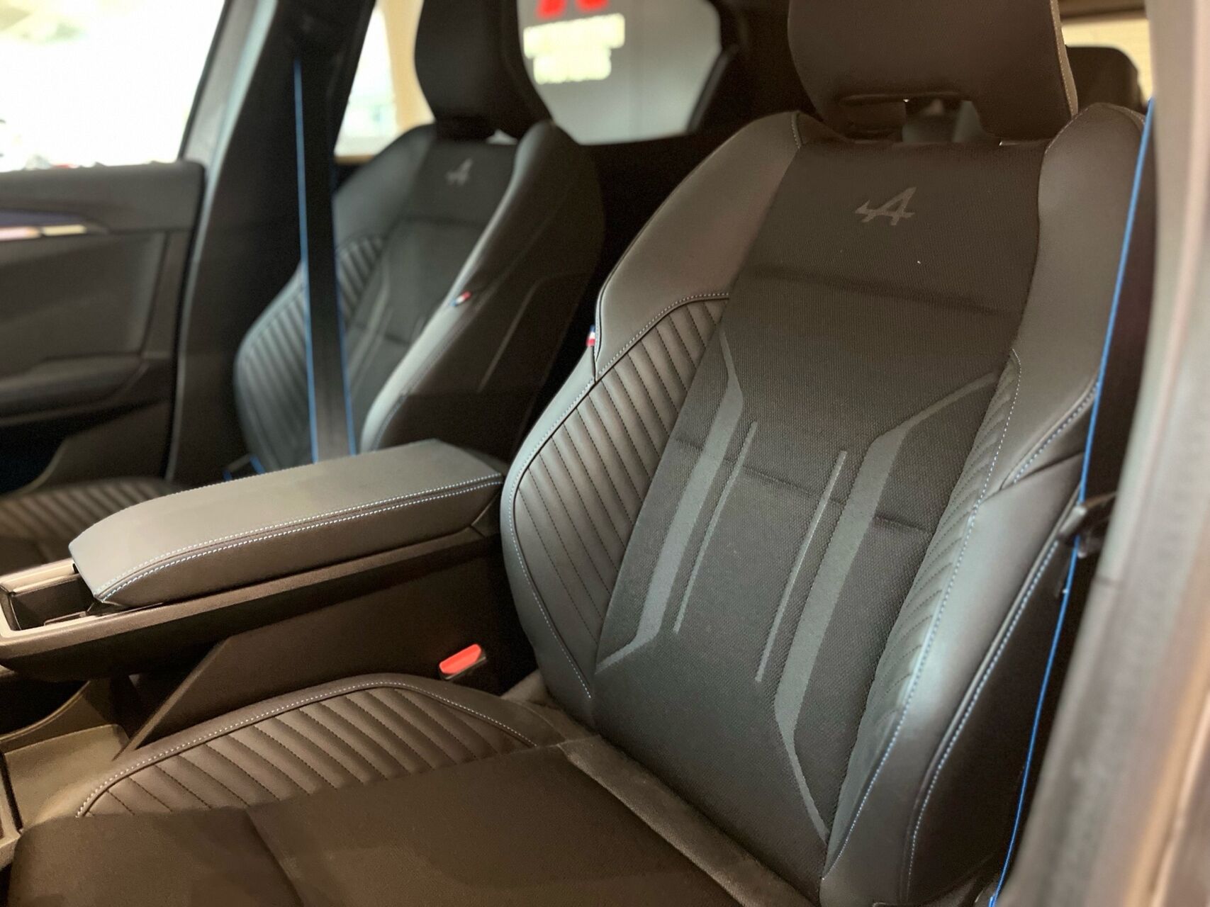 Billede af Renault Scénic E-TECH Esprit Alpine 220HK Aut.