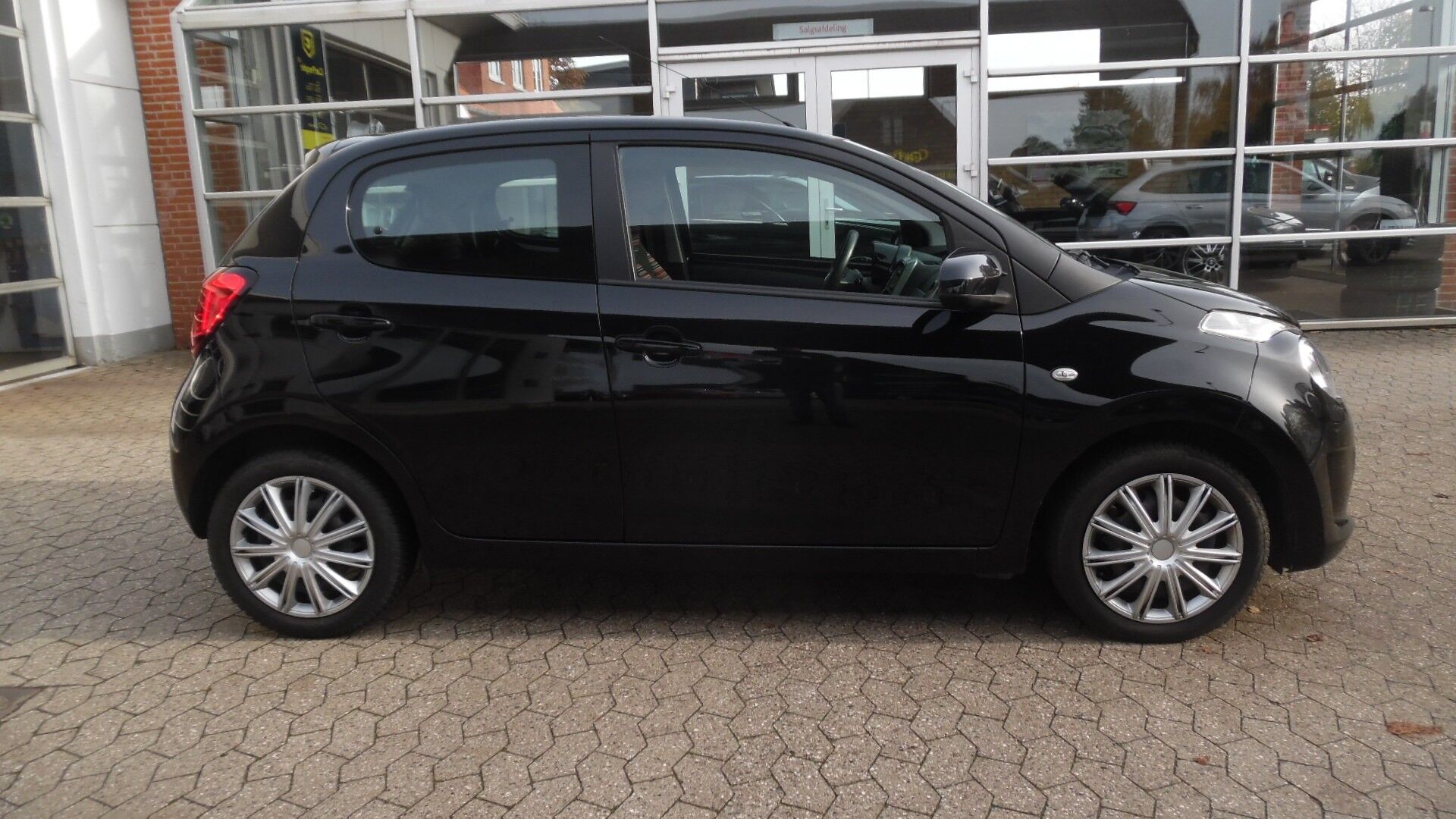 Billede af Citroën C1 1,2 PureTech Funky 82HK 5d