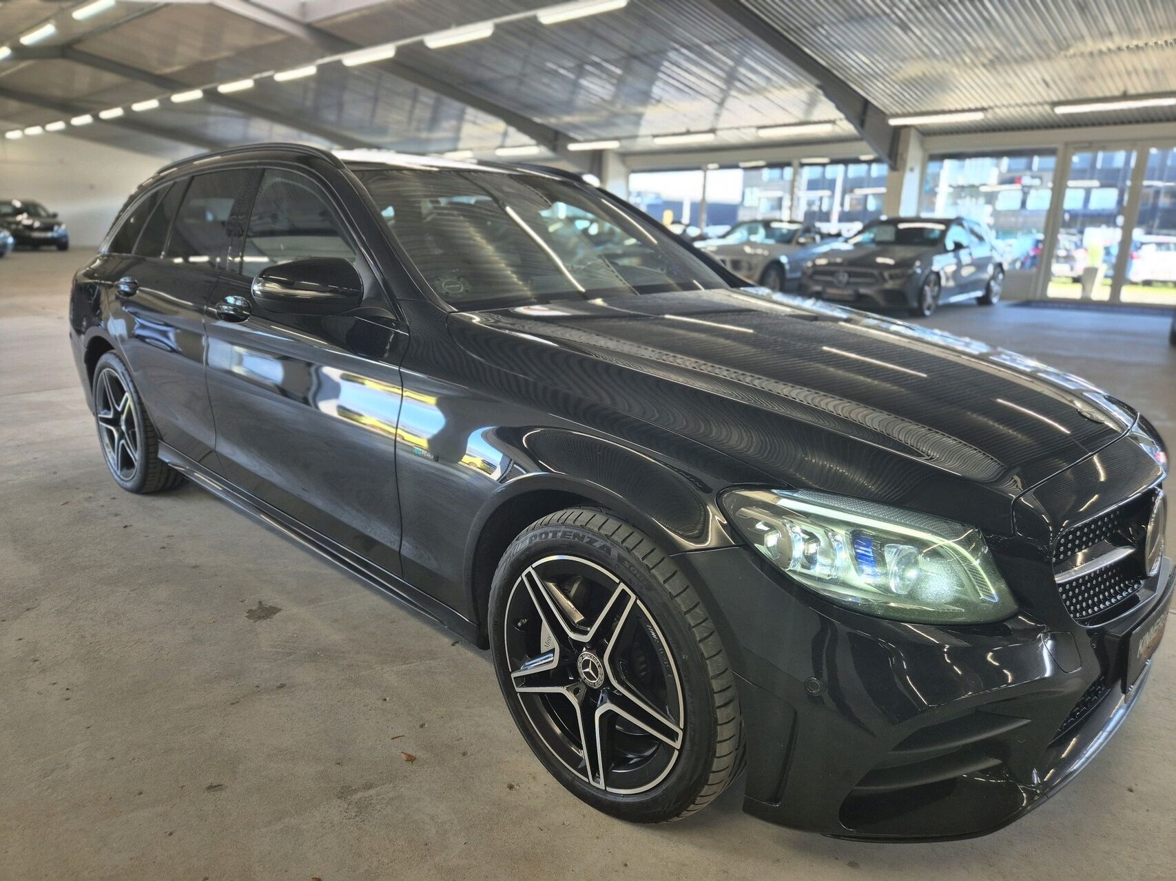 Billede af Mercedes-Benz C300 de T 2,0 CDI  Plugin-hybrid AMG Line 9G-Tronic 306HK Stc Aut.