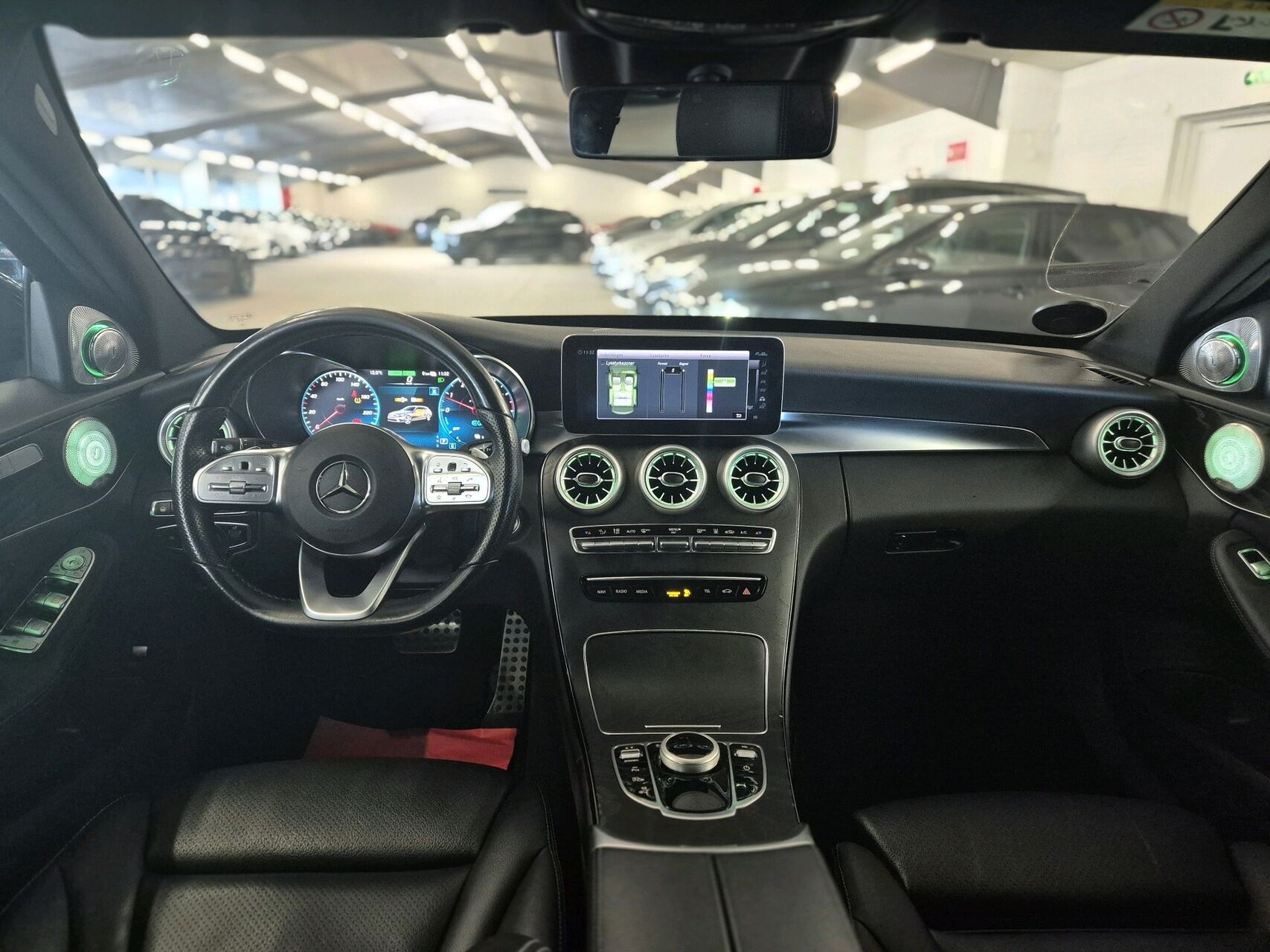 Billede af Mercedes-Benz C300 de T 2,0 CDI  Plugin-hybrid AMG Line 9G-Tronic 306HK Stc Aut.