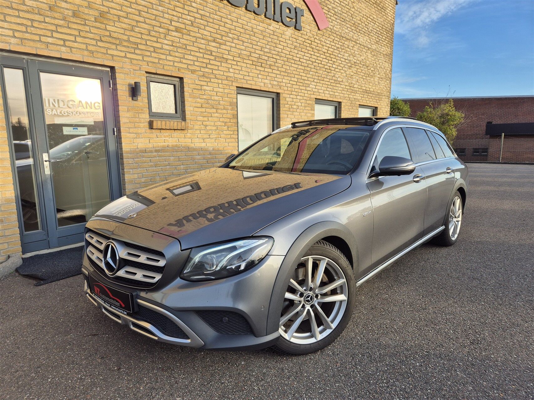 Billede af Mercedes-Benz E220 d All-Terrain 2,0 Bluetec 4Matic 9G-Tronic 194HK Stc Aut.