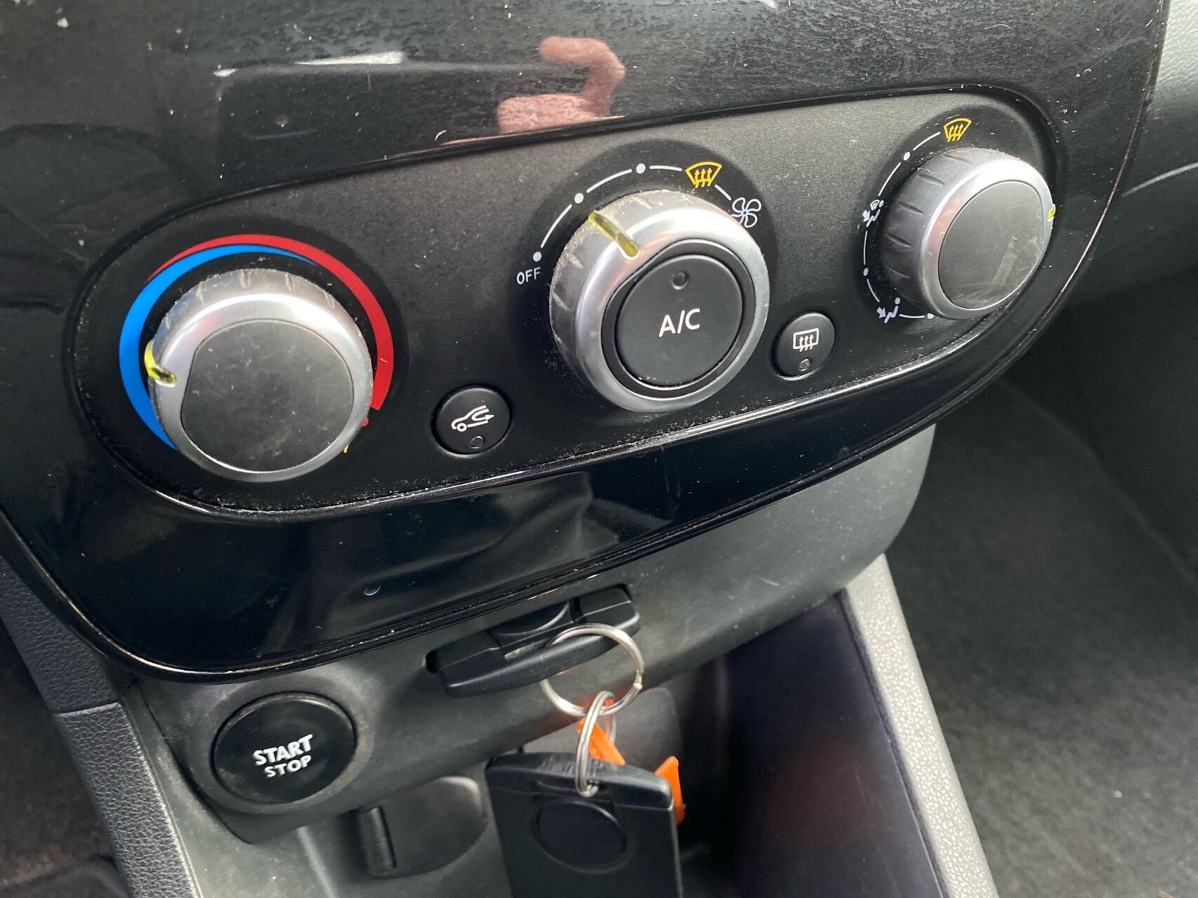 Billede af Renault Clio Sport Tourer 0,9 Energy TCe Expression 90HK Stc