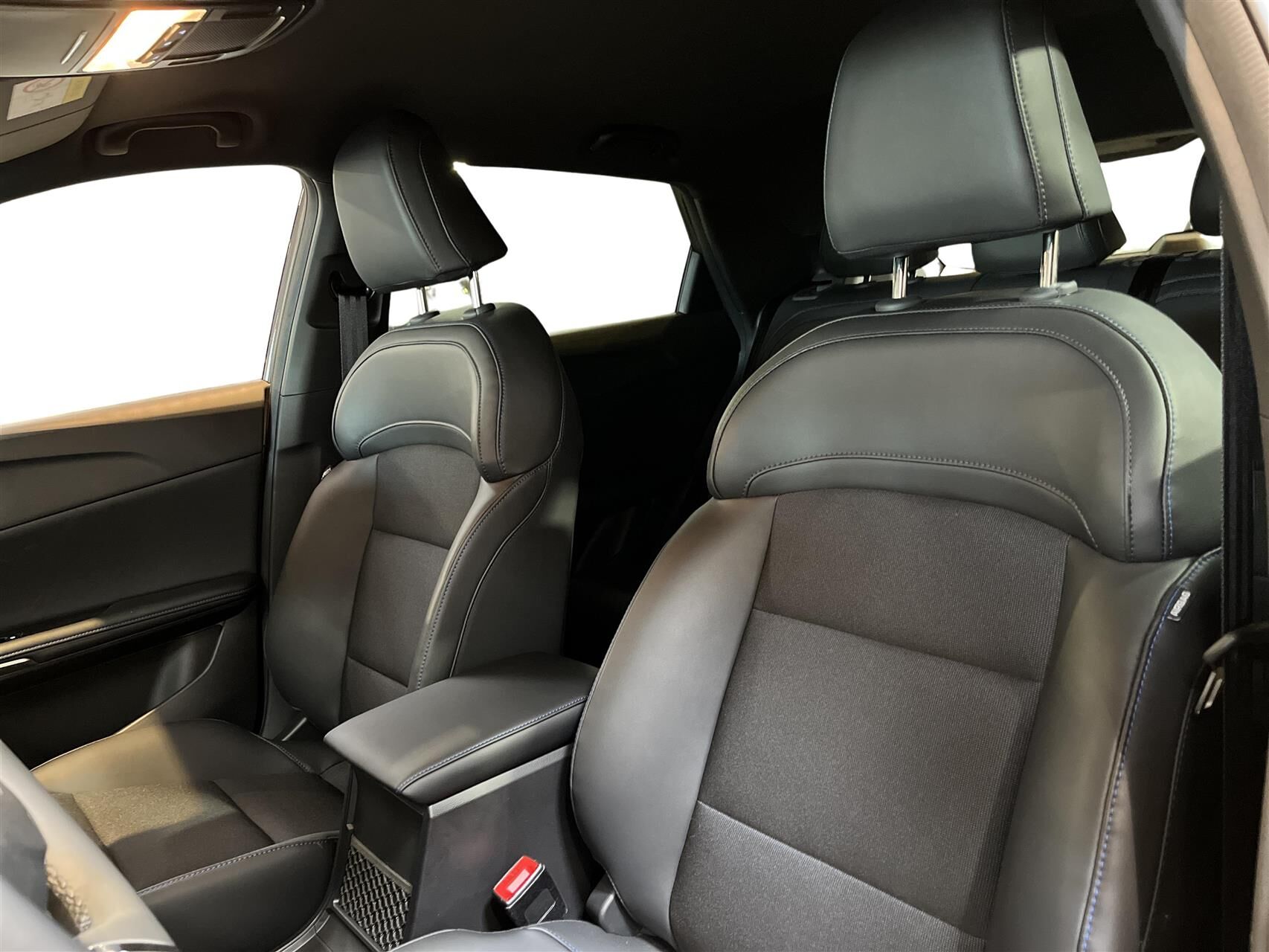 Billede af MG MG4 Electric EL Luxury Long Range 204HK 5d Aut.