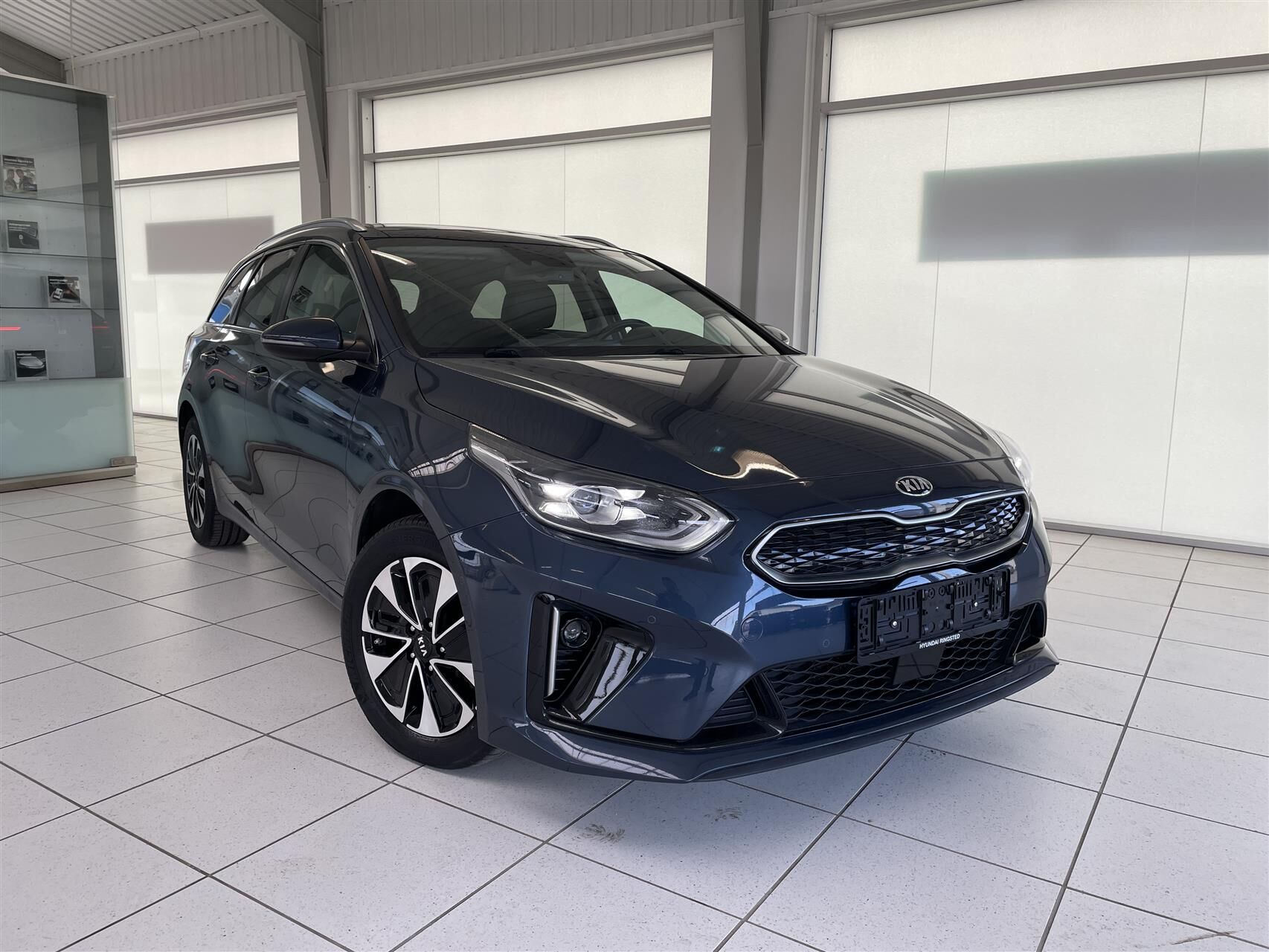 Billede af Kia Ceed SW 1,6 GDI PHEV  Plugin-hybrid Upgrade m/Plus DCT 141HK Stc 6g Aut.