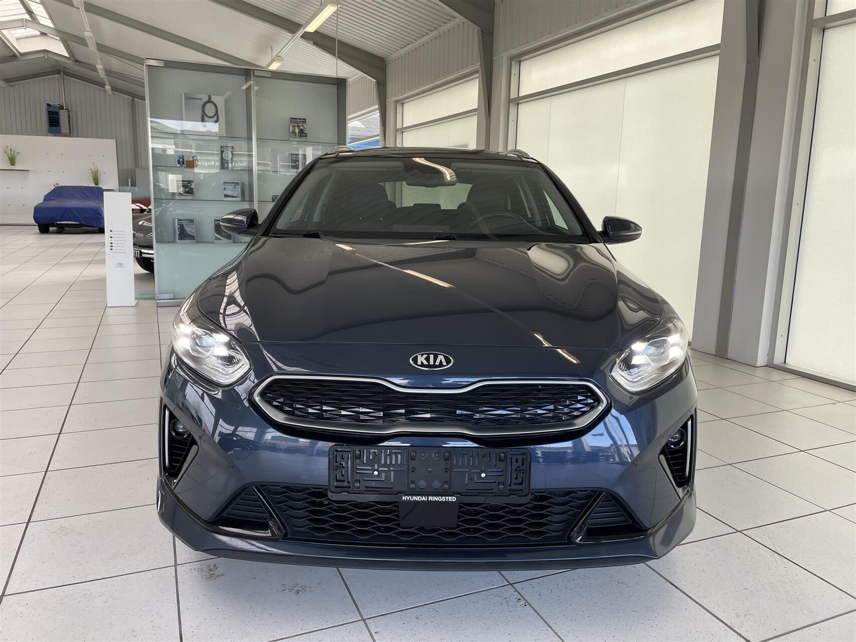 Billede af Kia Ceed SW 1,6 GDI PHEV  Plugin-hybrid Upgrade m/Plus DCT 141HK Stc 6g Aut.