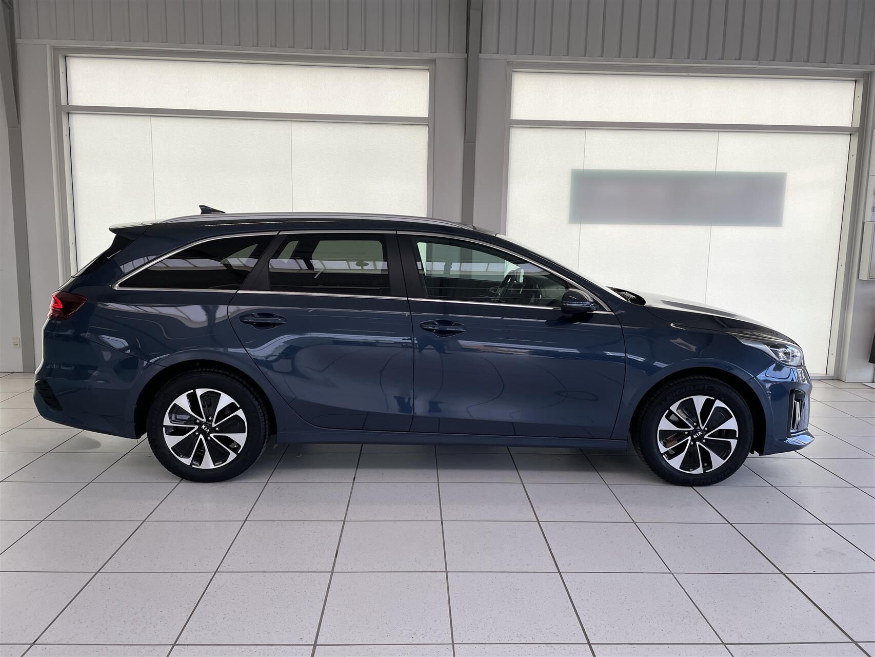 Billede af Kia Ceed SW 1,6 GDI PHEV  Plugin-hybrid Upgrade m/Plus DCT 141HK Stc 6g Aut.