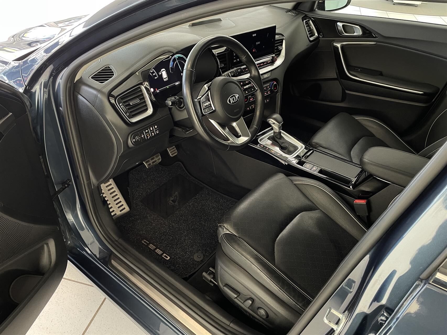 Billede af Kia Ceed SW 1,6 GDI PHEV  Plugin-hybrid Upgrade m/Plus DCT 141HK Stc 6g Aut.