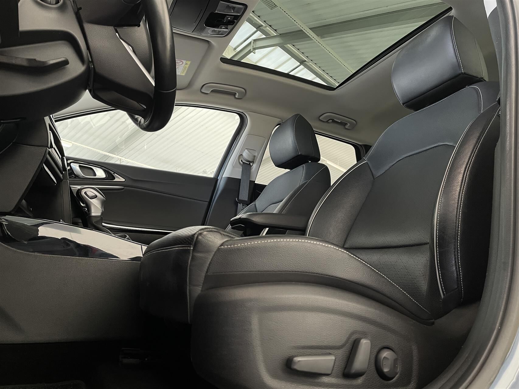 Billede af Kia Ceed SW 1,6 GDI PHEV  Plugin-hybrid Upgrade m/Plus DCT 141HK Stc 6g Aut.