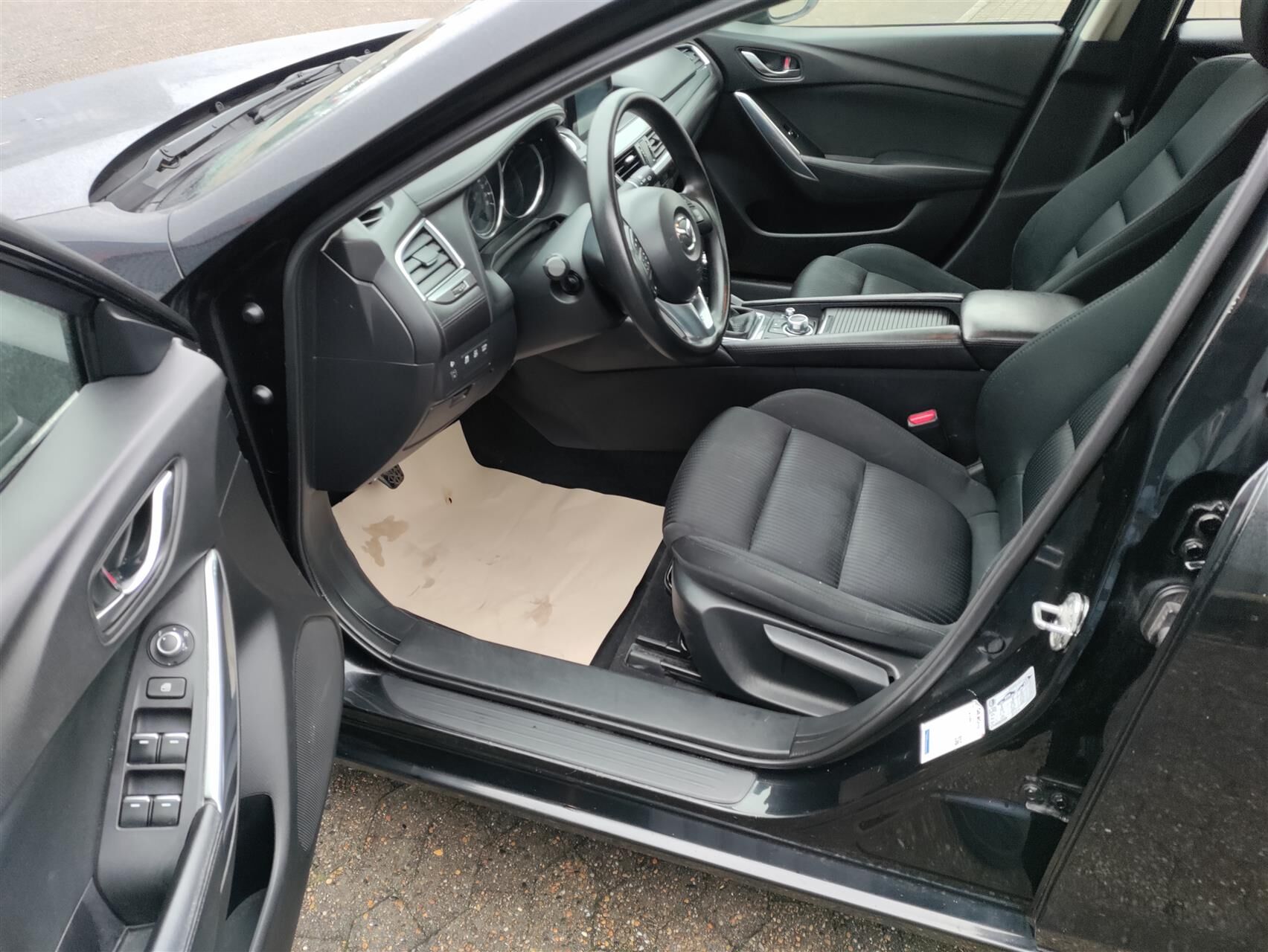 Billede af Mazda 6 2,2 Skyactiv-D Core Business 150HK Stc 6g