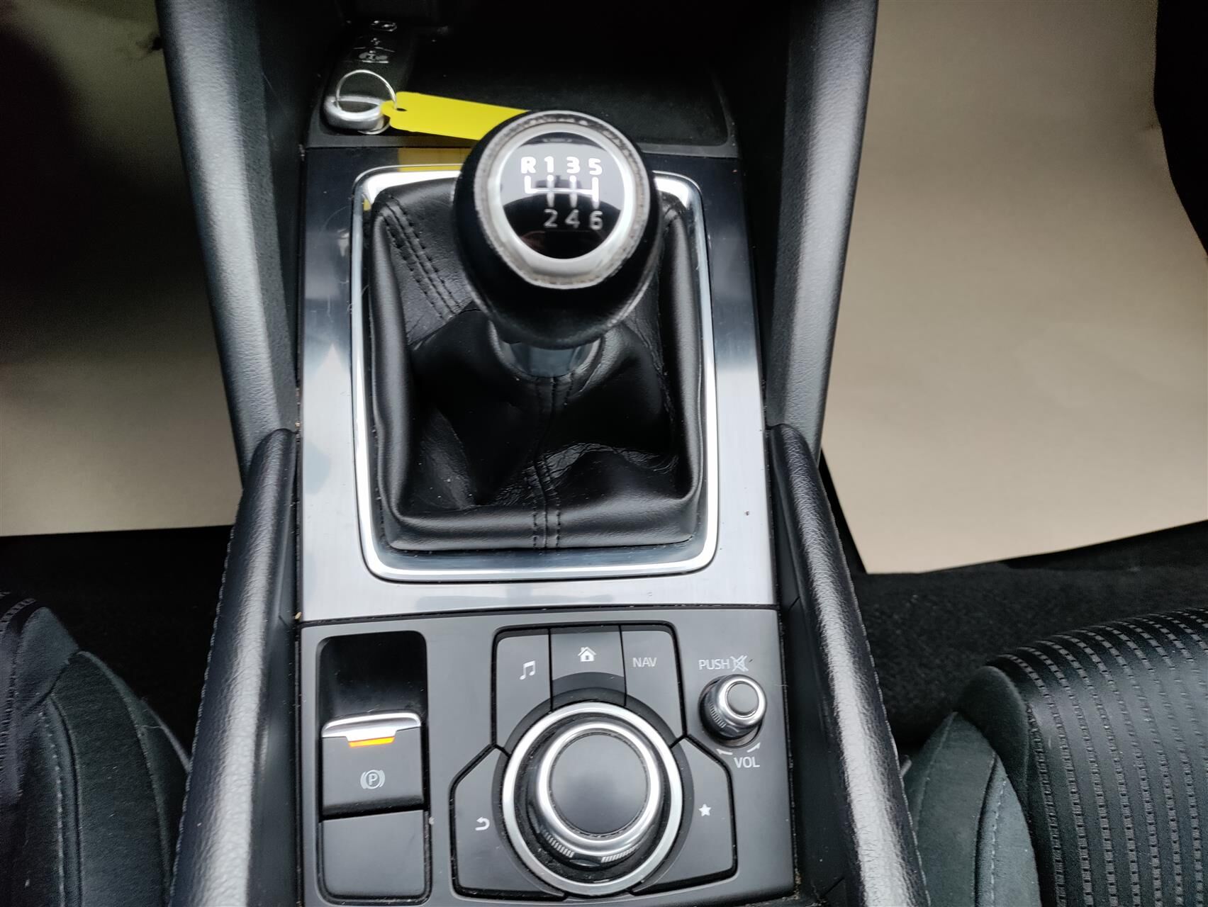 Billede af Mazda 6 2,2 Skyactiv-D Core Business 150HK Stc 6g