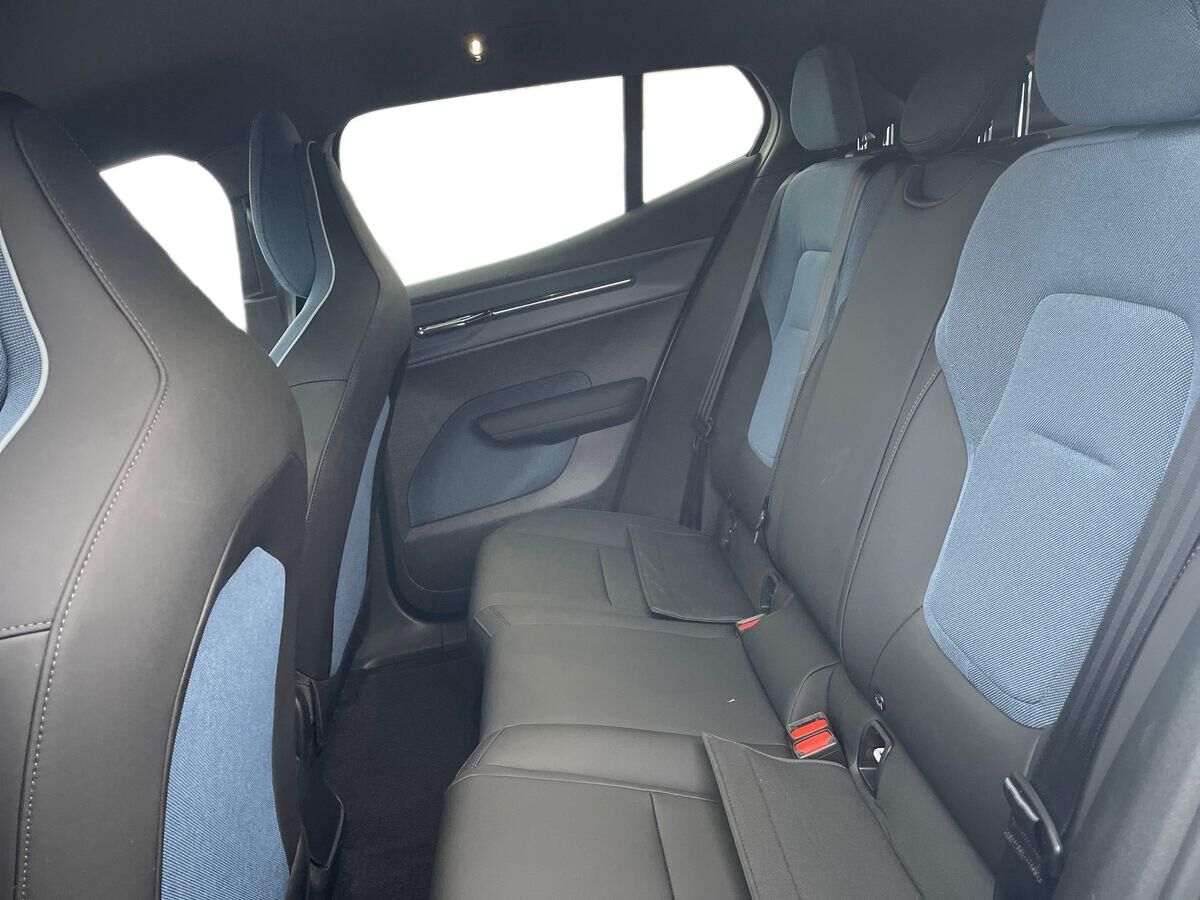 Billede af Volvo EX30 Single Motor Extended Range Plus 272HK 5d Aut.