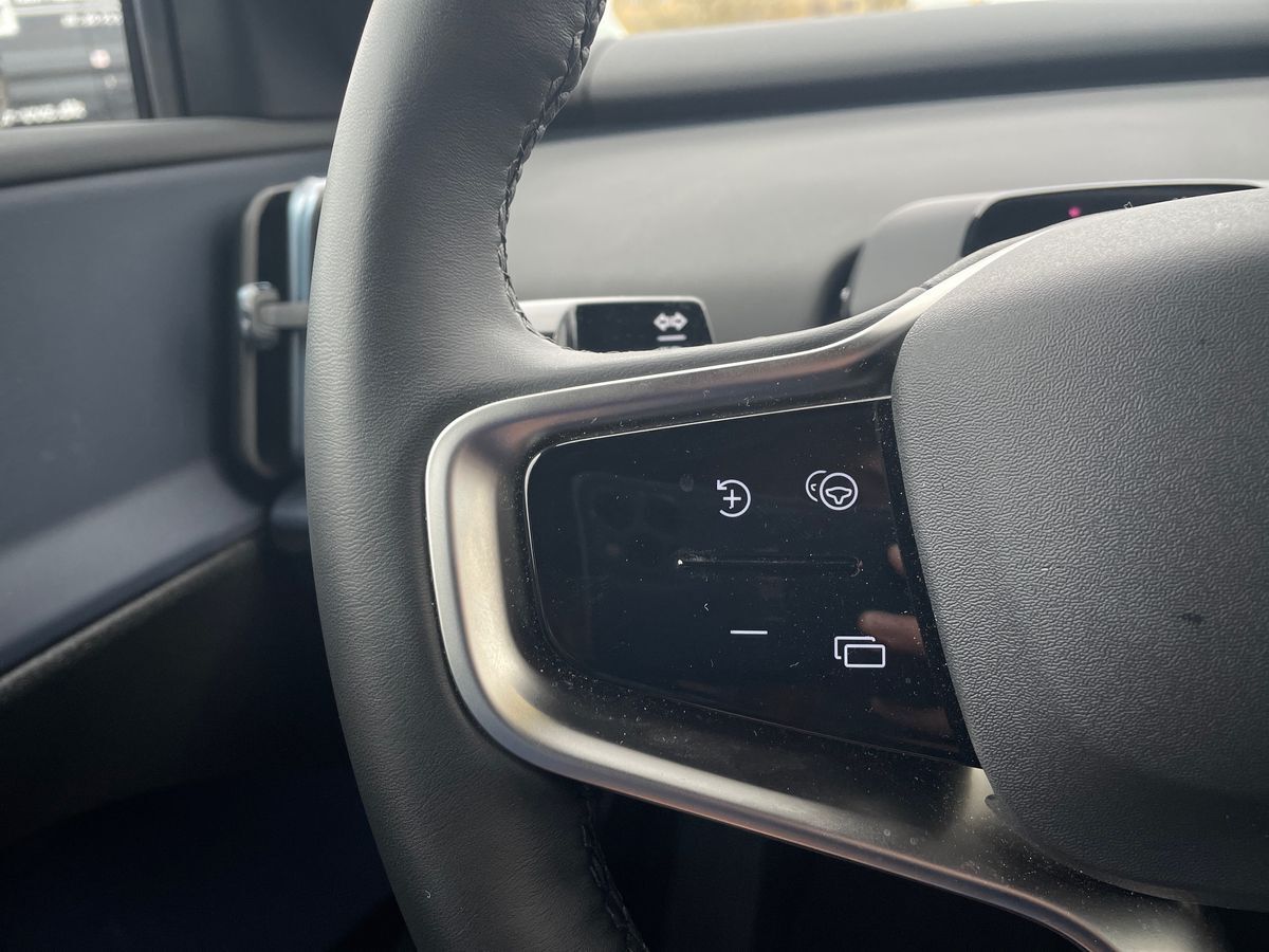 Billede af Volvo EX30 Single Motor Extended Range Plus 272HK 5d Aut.