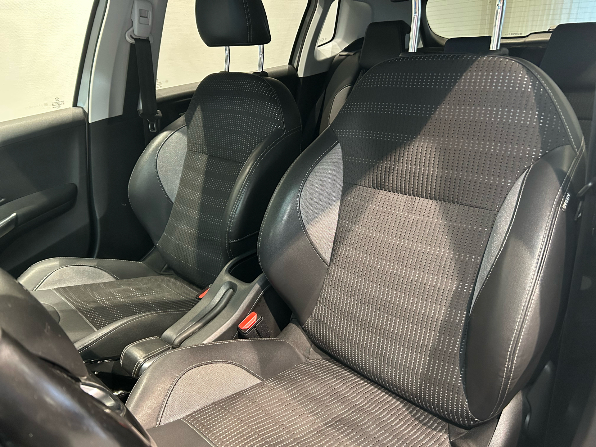 Billede af Peugeot 2008 1,6 BlueHDi Allure 120HK 6g