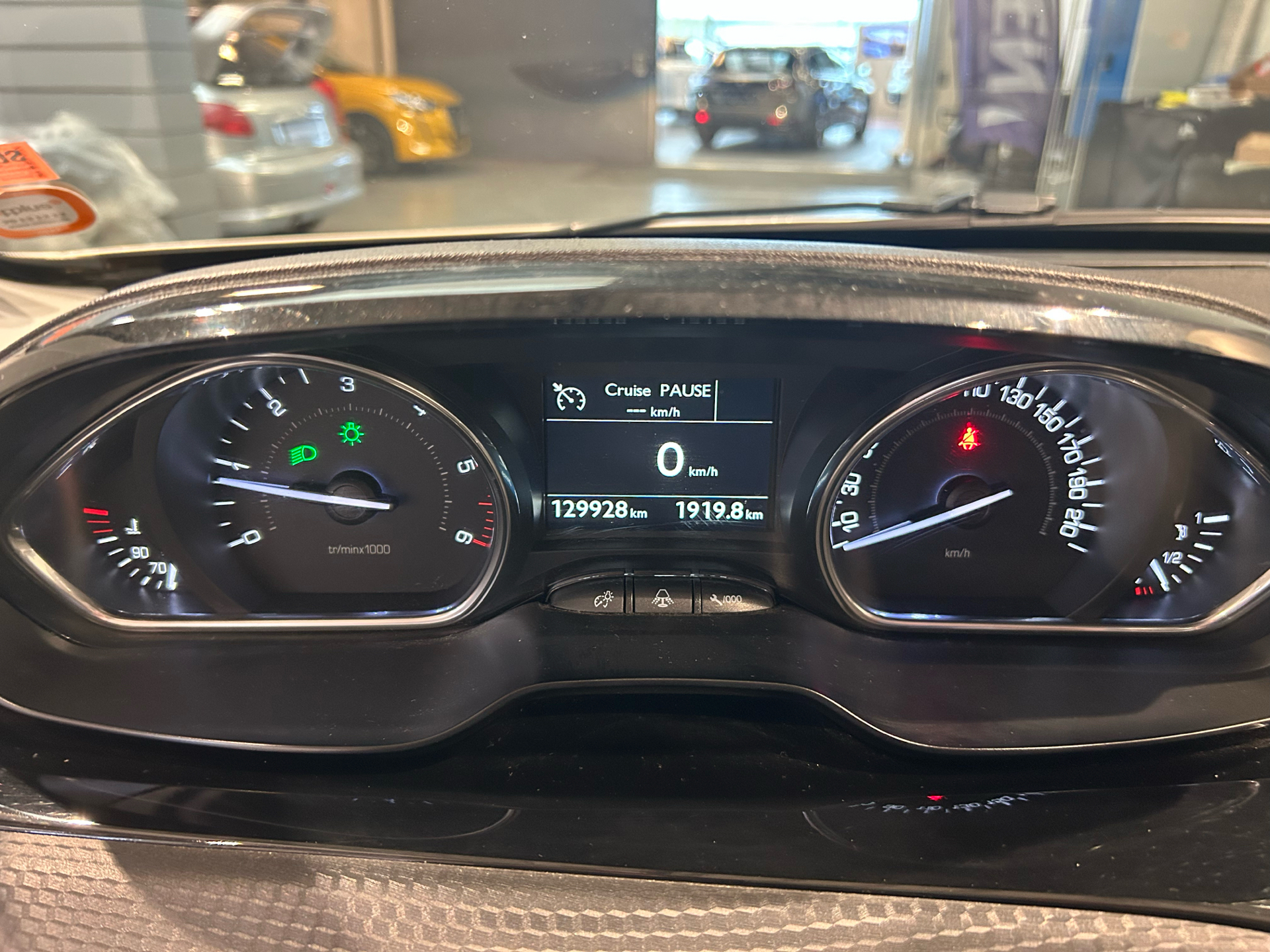 Billede af Peugeot 2008 1,6 BlueHDi Allure 120HK 6g