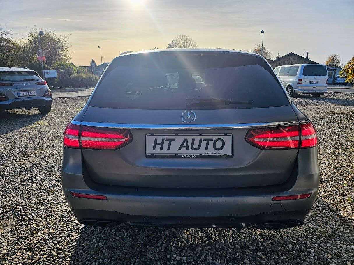 Billede af Mercedes-Benz E43 AMG T 3,0 V6 4Matic 9G-Tronic 401HK Stc Aut.