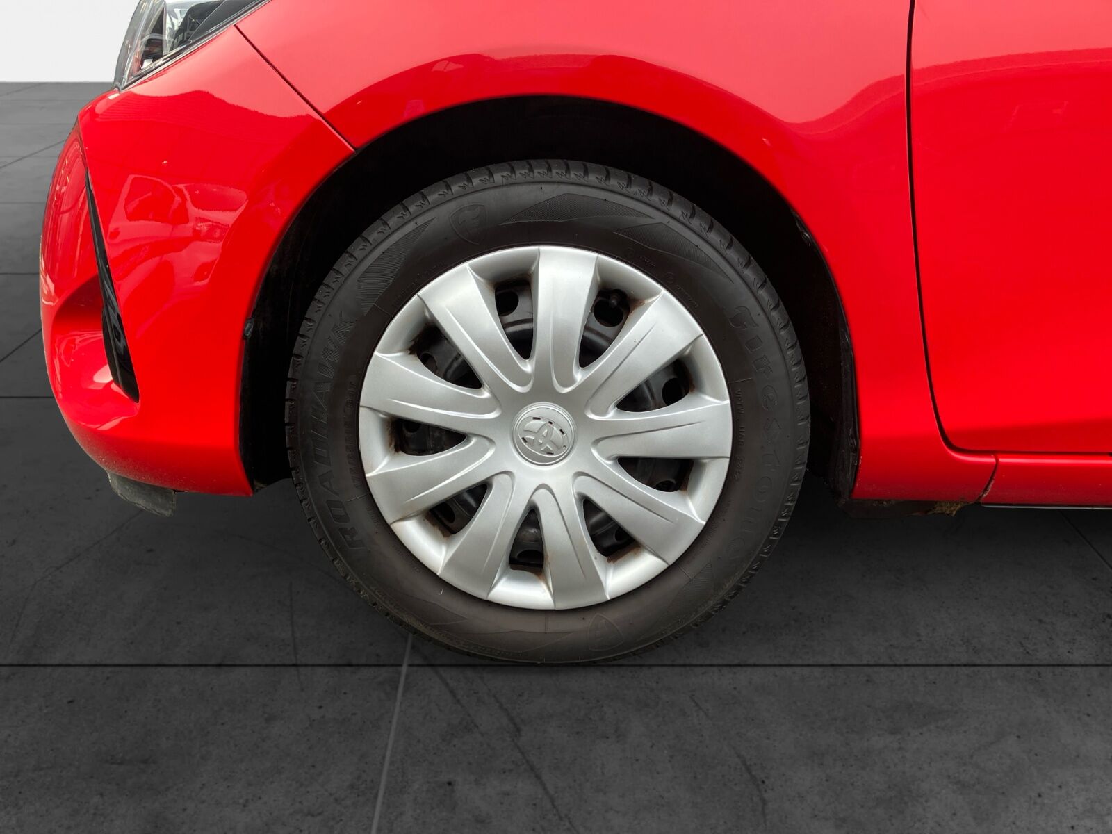 Billede af Toyota Yaris 1,5 Hybrid H2 E-CVT 100HK 5d Trinl. Gear