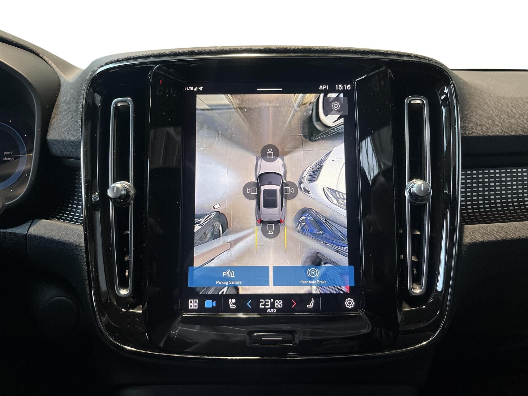 Billede af Volvo XC40 P6 Recharge Pro 231HK 5d Aut.