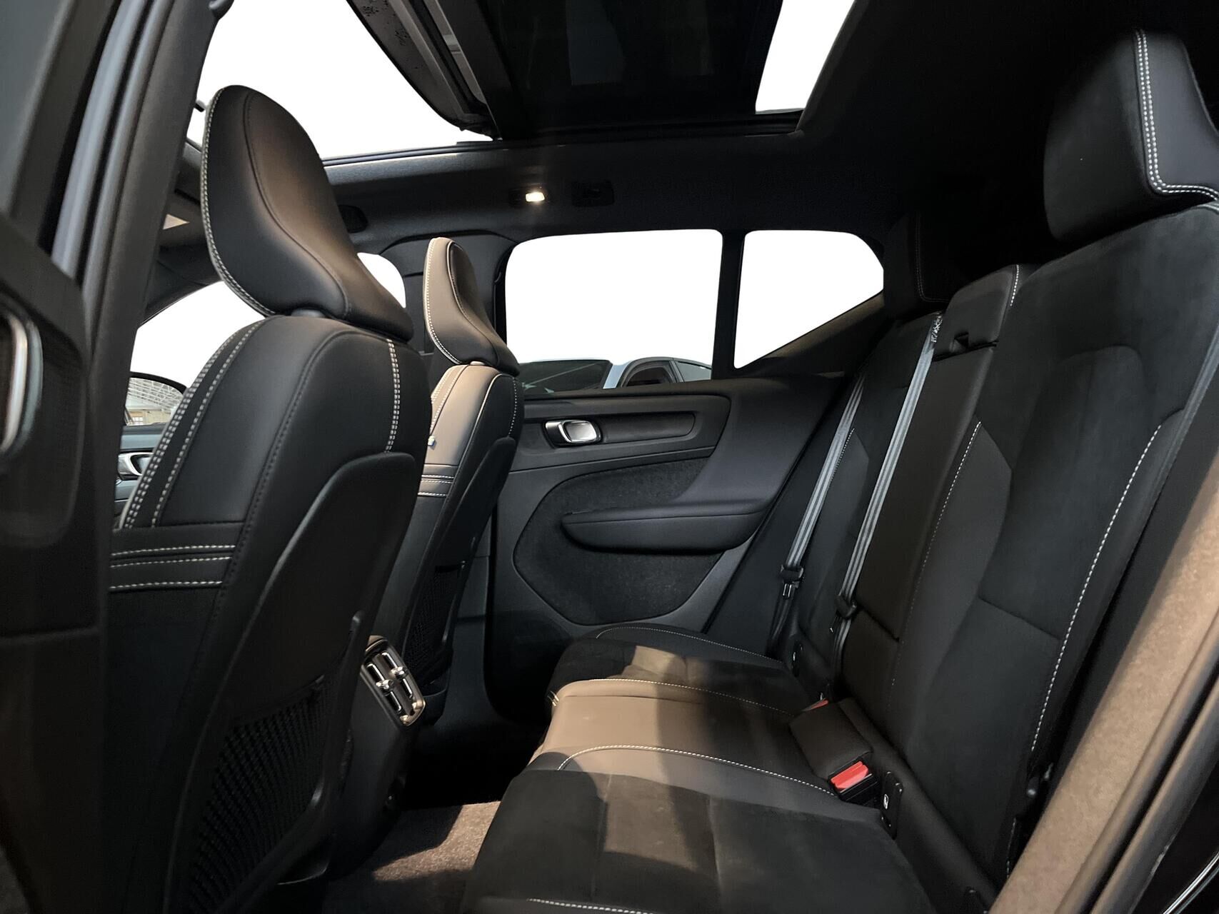 Billede af Volvo XC40 P6 Recharge Pro 231HK 5d Aut.