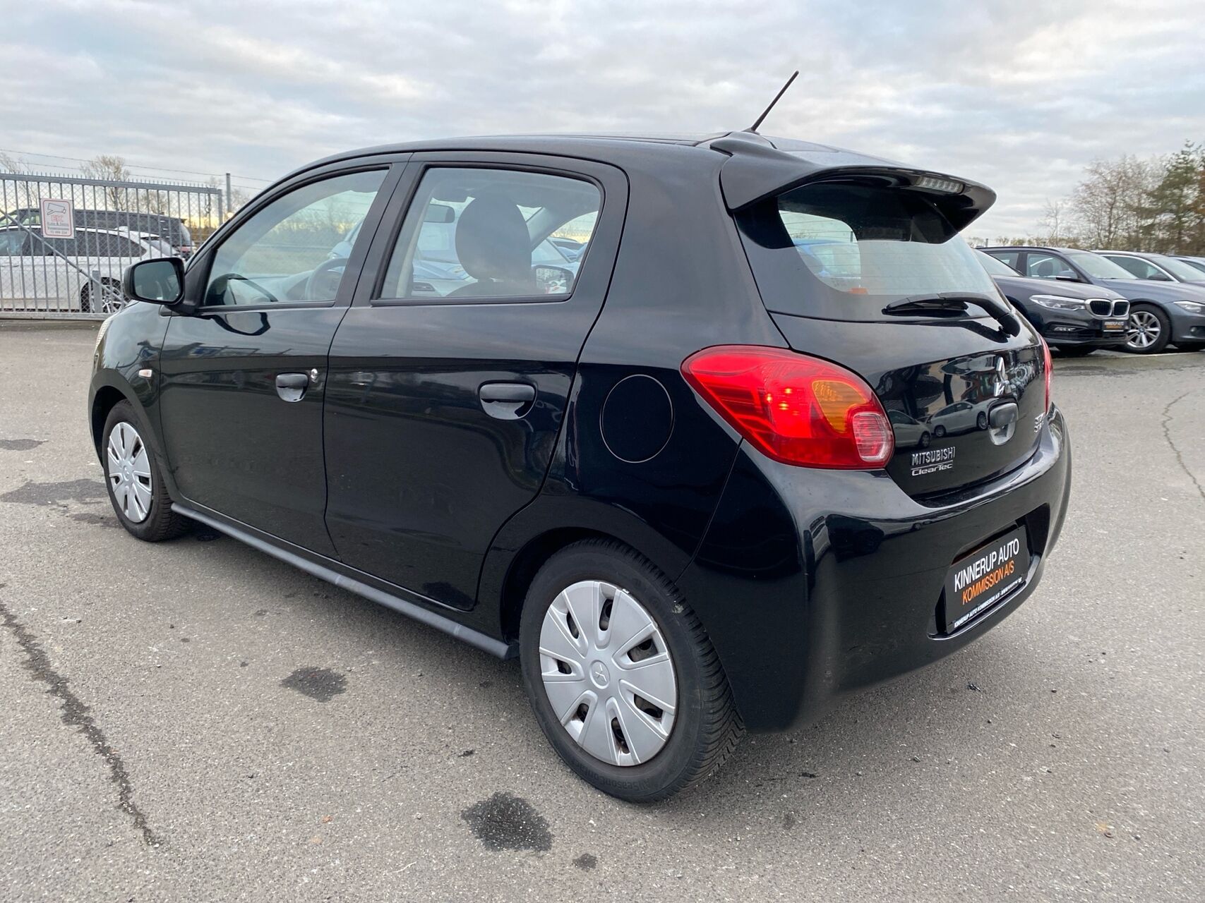 Billede af Mitsubishi Space Star 1,0 Inform 71HK 5d