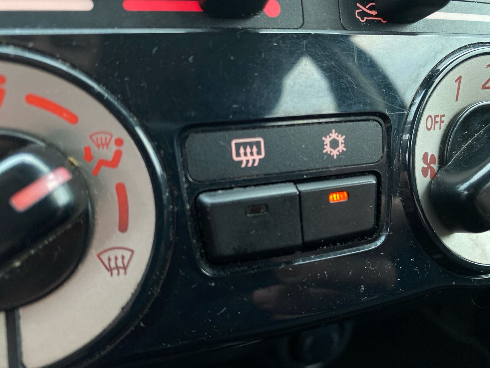 Billede af Mitsubishi Space Star 1,0 Inform 71HK 5d