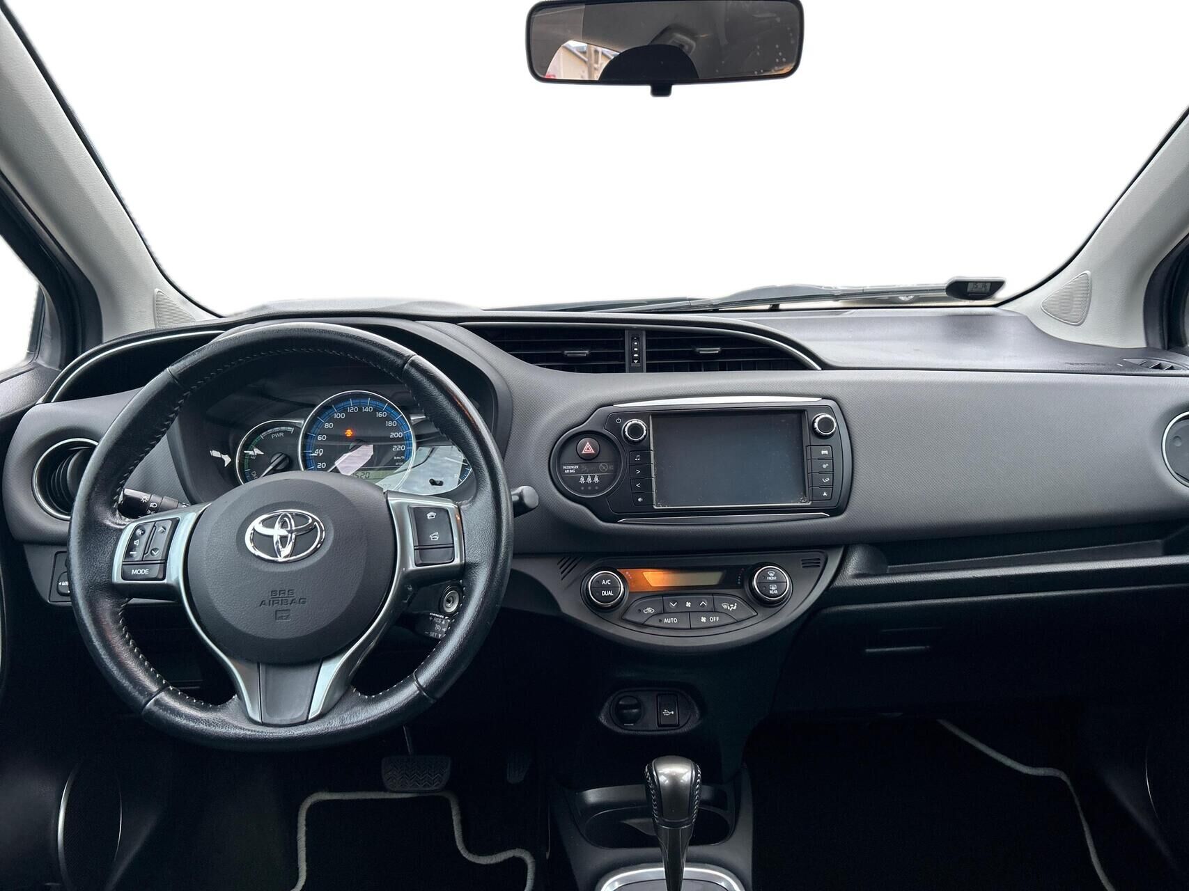 Billede af Toyota Yaris 1,5 Hybrid H2 E-CVT 100HK 5d Trinl. Gear