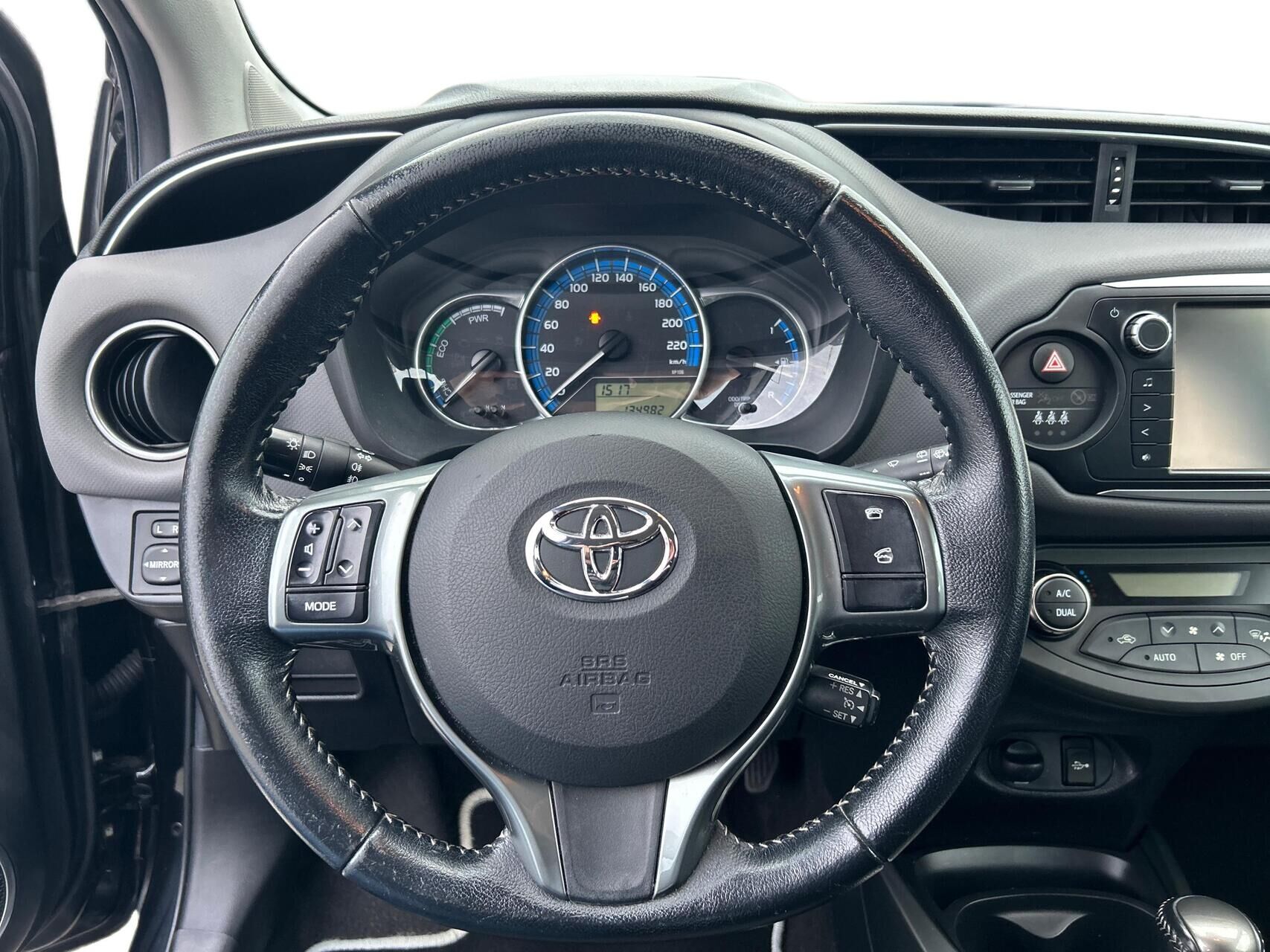 Billede af Toyota Yaris 1,5 Hybrid H2 E-CVT 100HK 5d Trinl. Gear