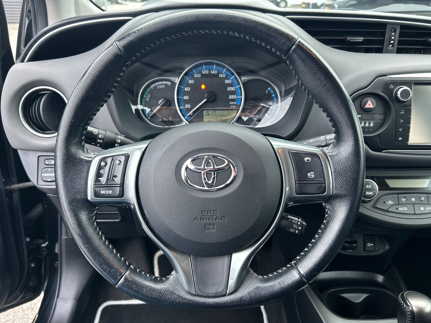 Billede af Toyota Yaris 1,5 Hybrid H2 E-CVT 100HK 5d Trinl. Gear