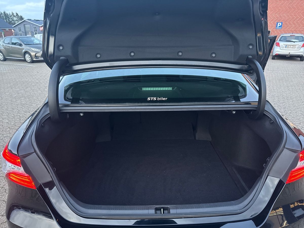 Billede af Toyota Camry 2,5 VVT-I  Hybrid H3 Executive 218HK Aut.