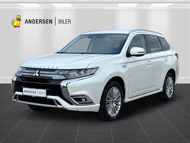 Billede af Mitsubishi Outlander 2,4 PHEV  Plugin-hybrid Limited 4WD 224HK 5d 6g Trinl. Gear