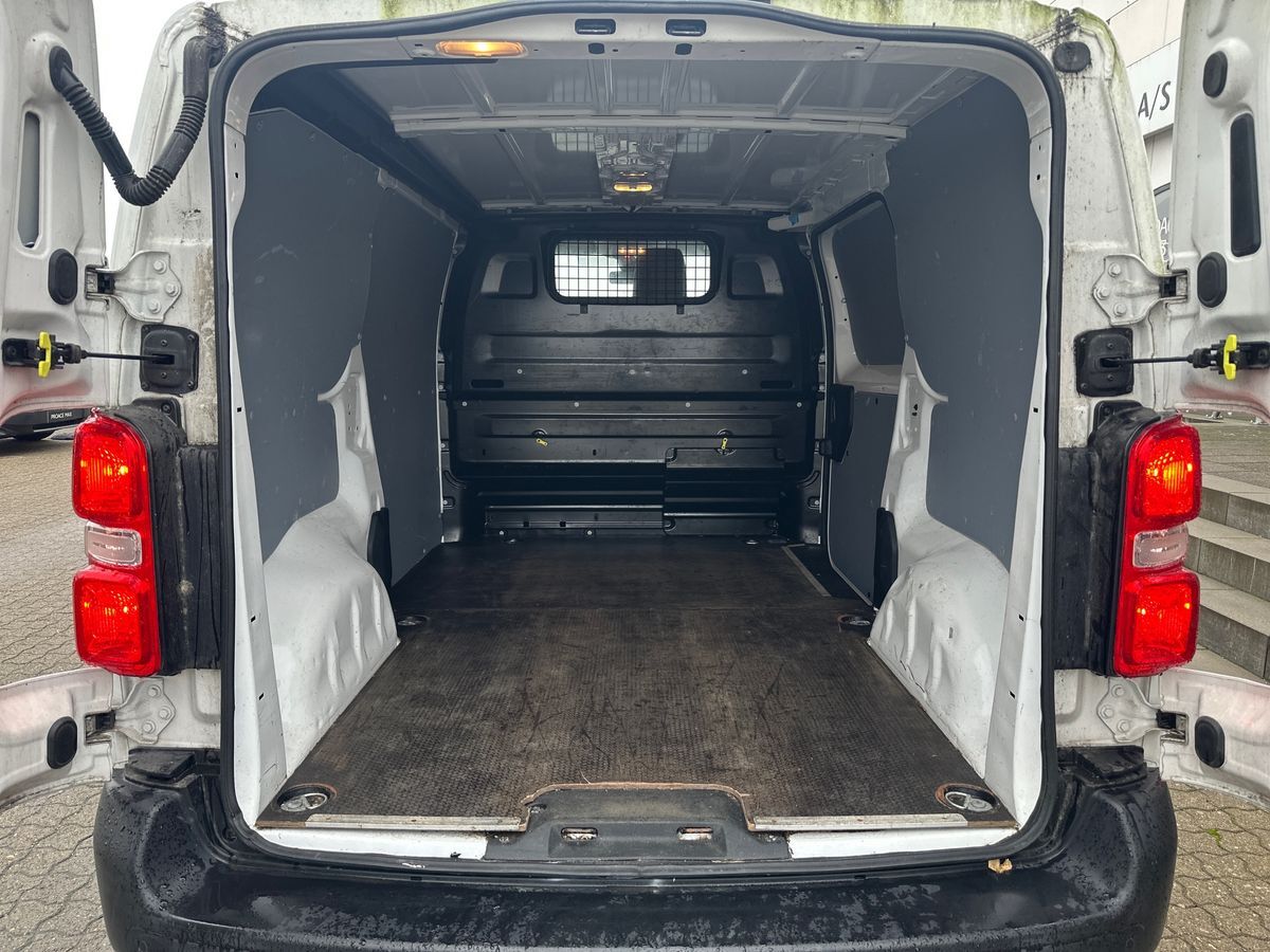 Billede af Toyota Proace Medium 1,6 D Comfort Skydedør, Dobb. bagdør u/ruder 115HK Van 6g