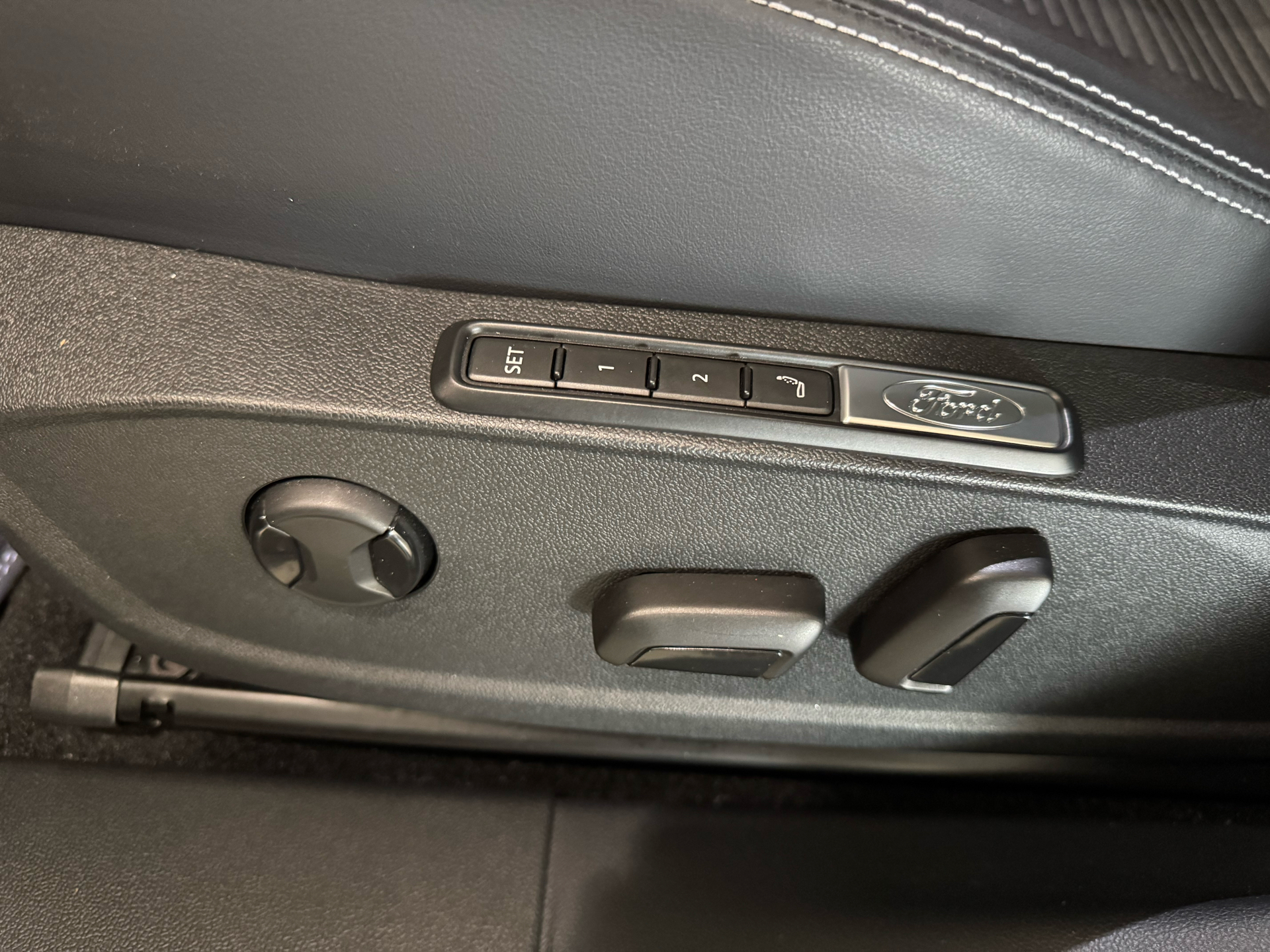 Billede af Ford Explorer EL UR Select RWD 286HK 5d Aut.