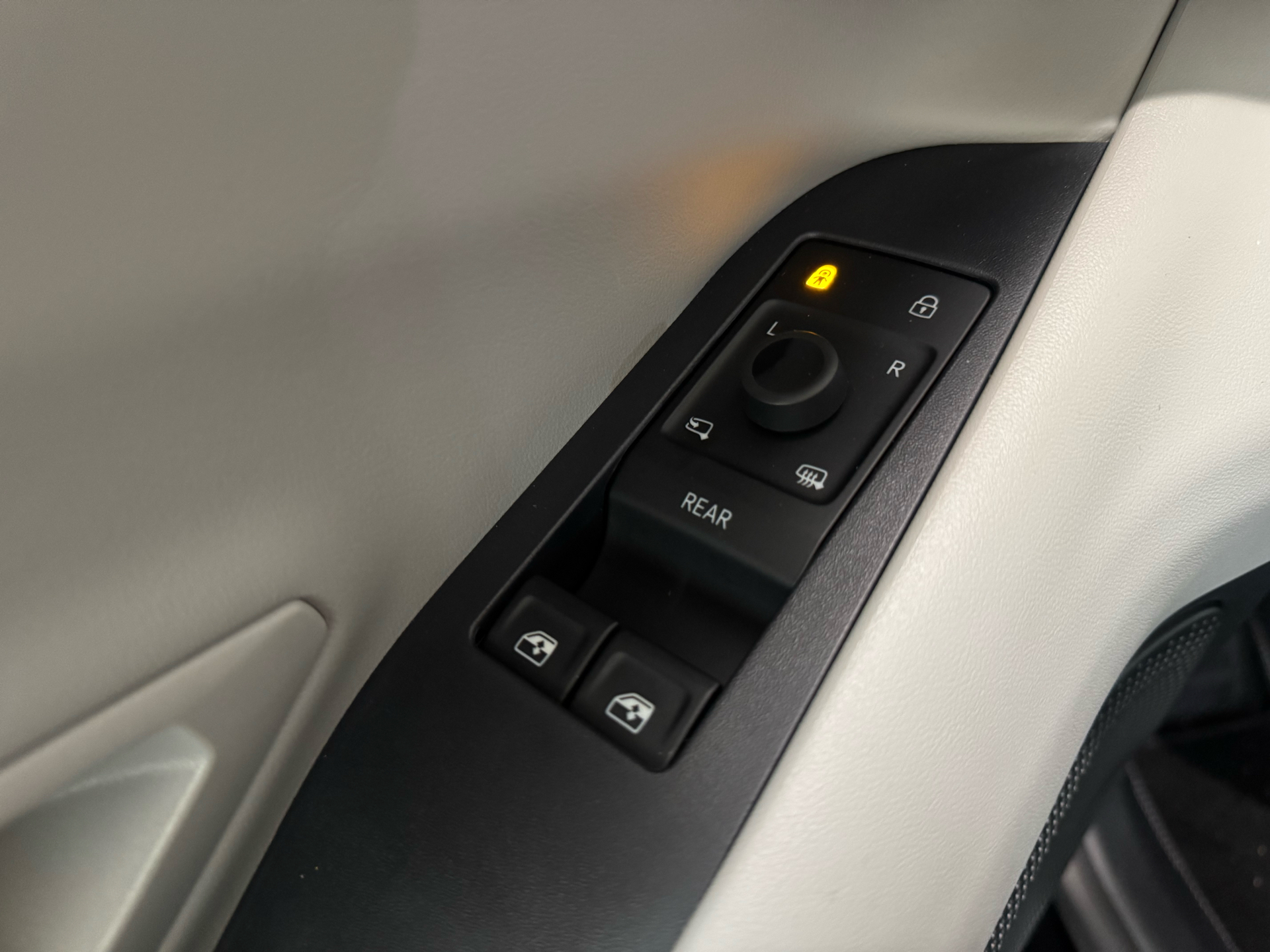 Billede af Ford Explorer EL UR Select RWD 286HK 5d Aut.