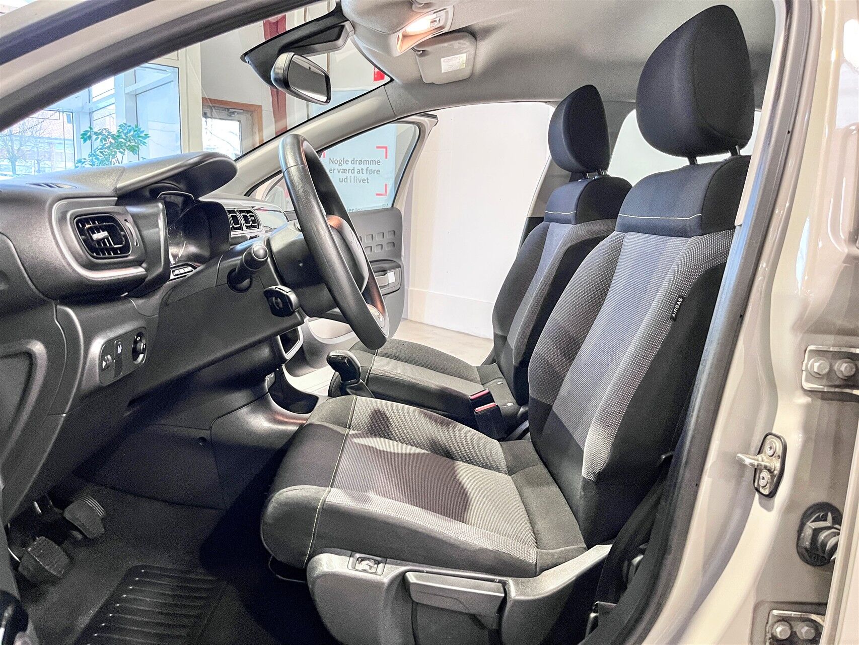 Billede af Citroën C3 1,2 PureTech Funky 82HK 5d