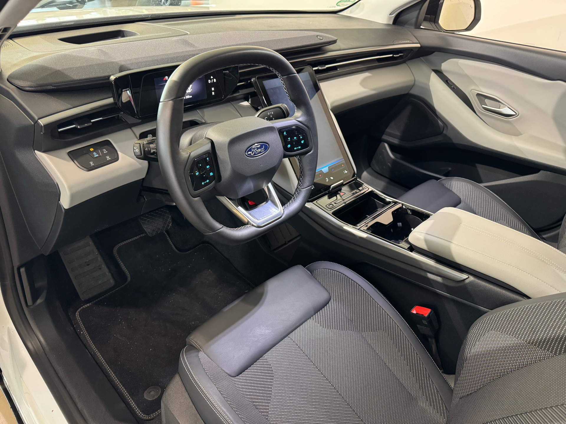 Billede af Ford Explorer EL UR Select RWD 286HK 5d Aut.